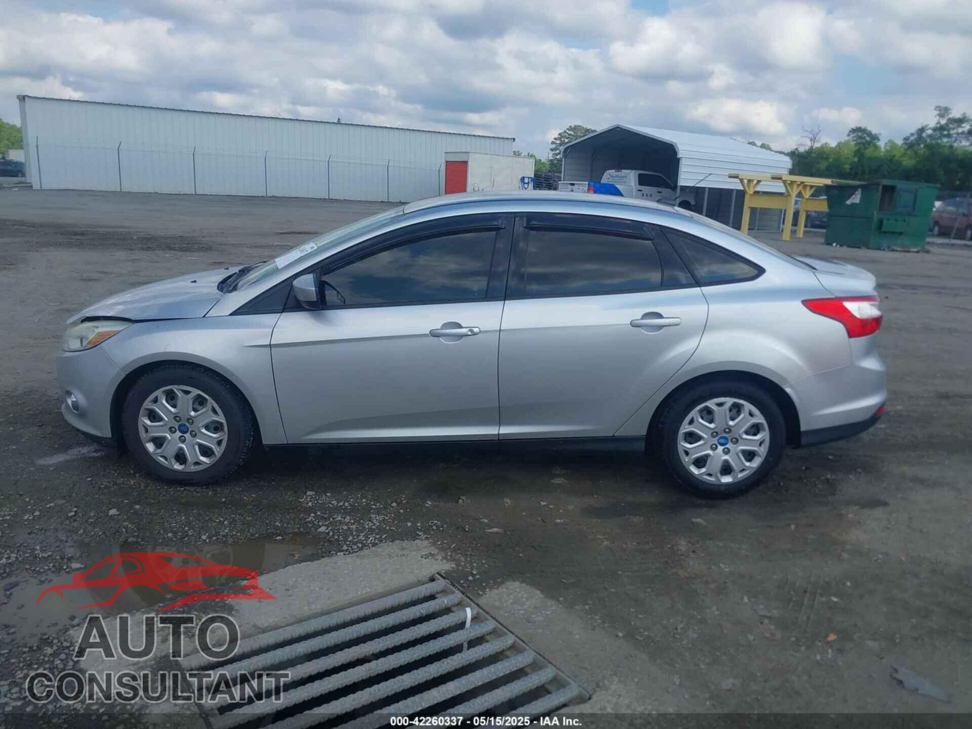 FORD FOCUS 2012 - 1FAHP3F2XCL106568