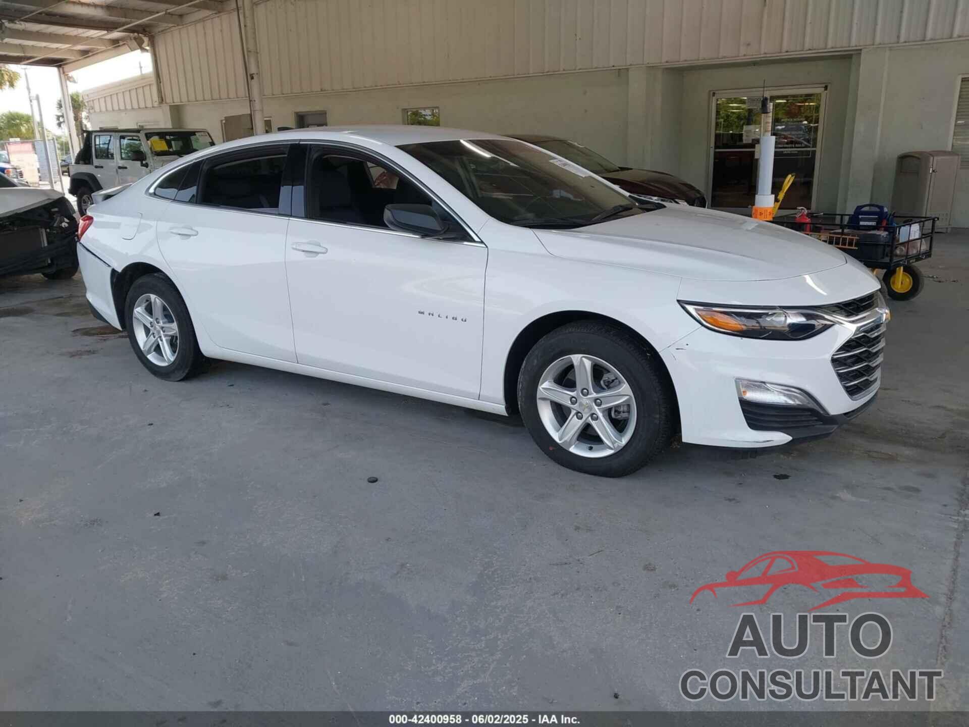 CHEVROLET MALIBU 2023 - 1G1ZB5ST7PF252236
