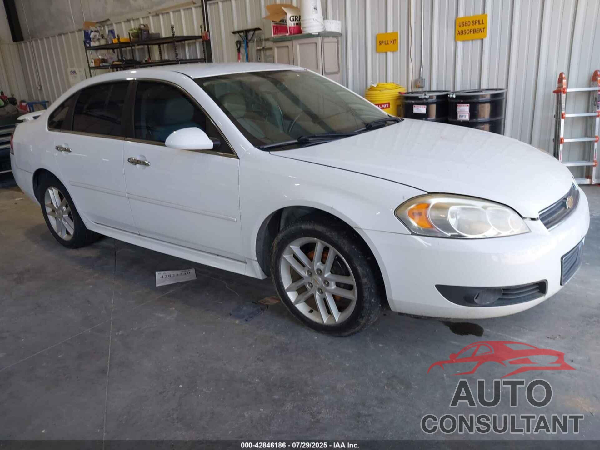 CHEVROLET IMPALA 2011 - 2G1WC5EM1B1115927