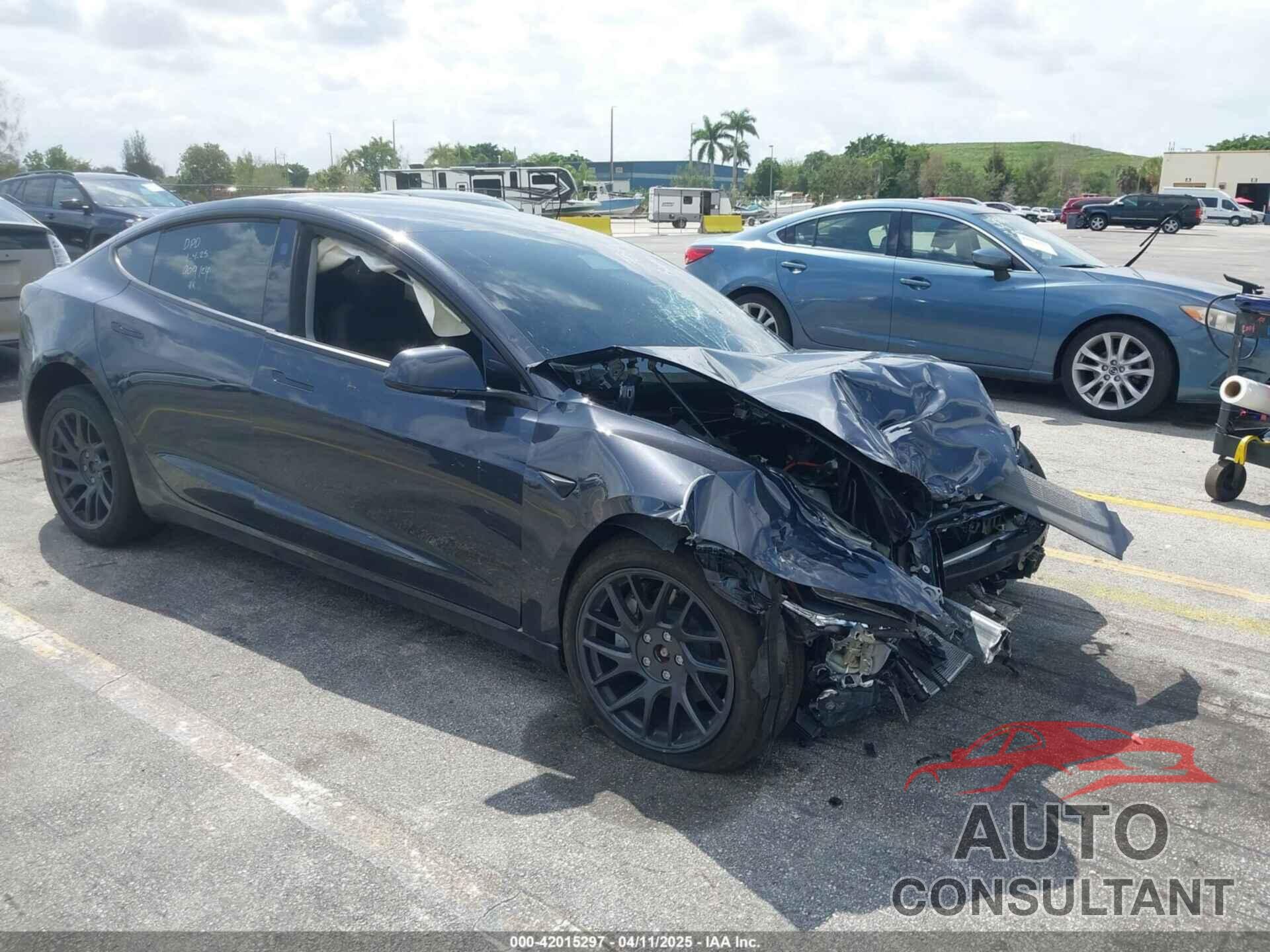 TESLA MODEL 3 2025 - 5YJ3E1EBXSF909124