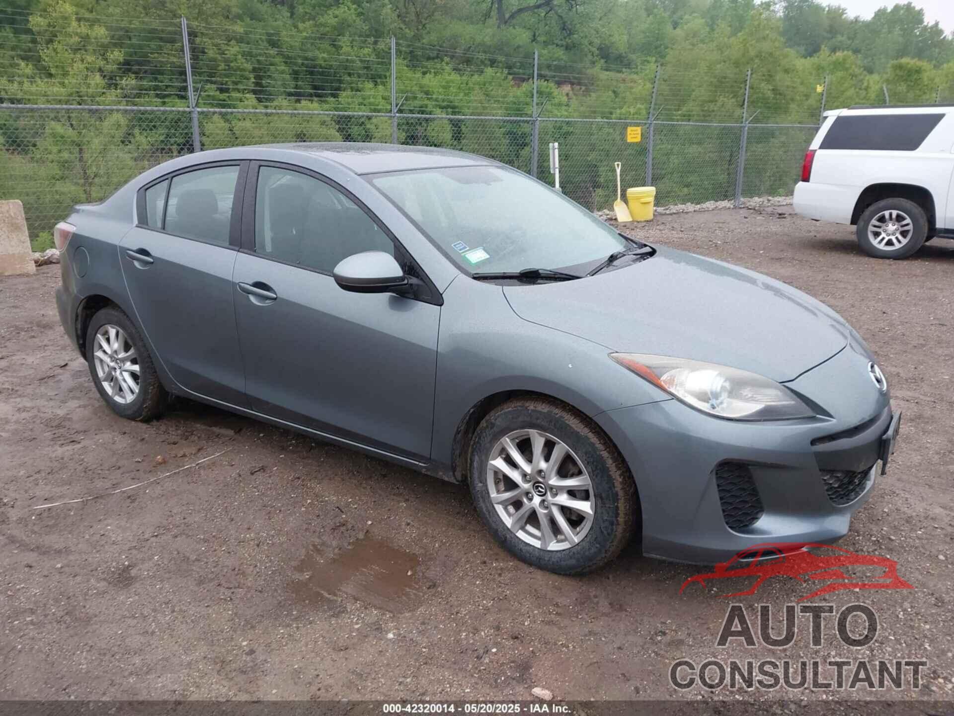MAZDA MAZDA3 2012 - JM1BL1W72C1676815