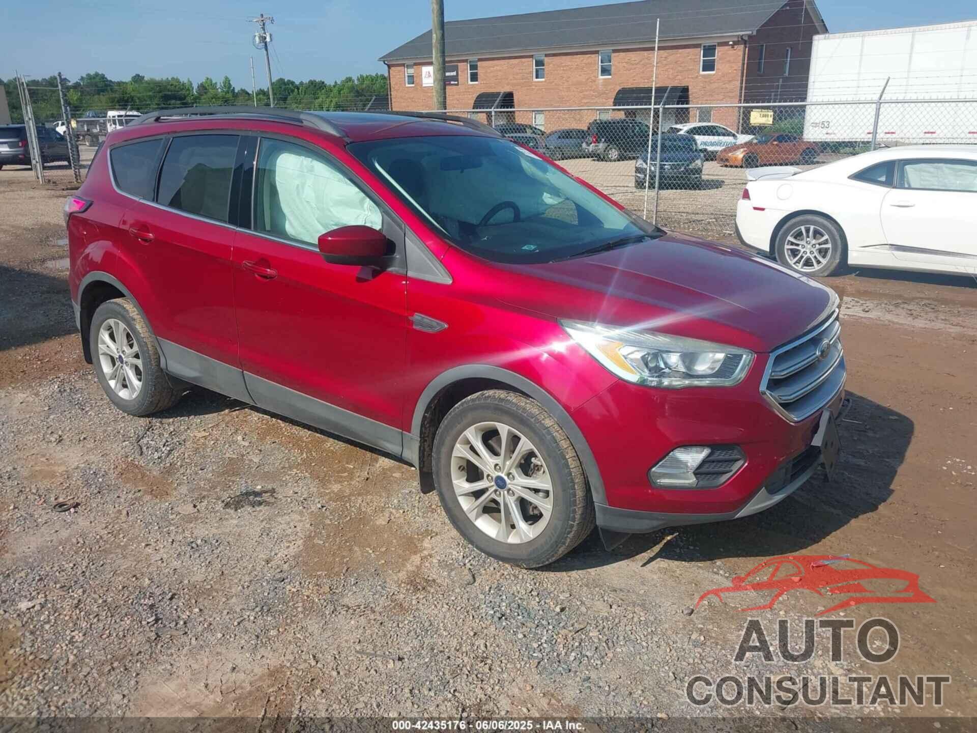 FORD ESCAPE 2017 - 1FMCU9G93HUB65695