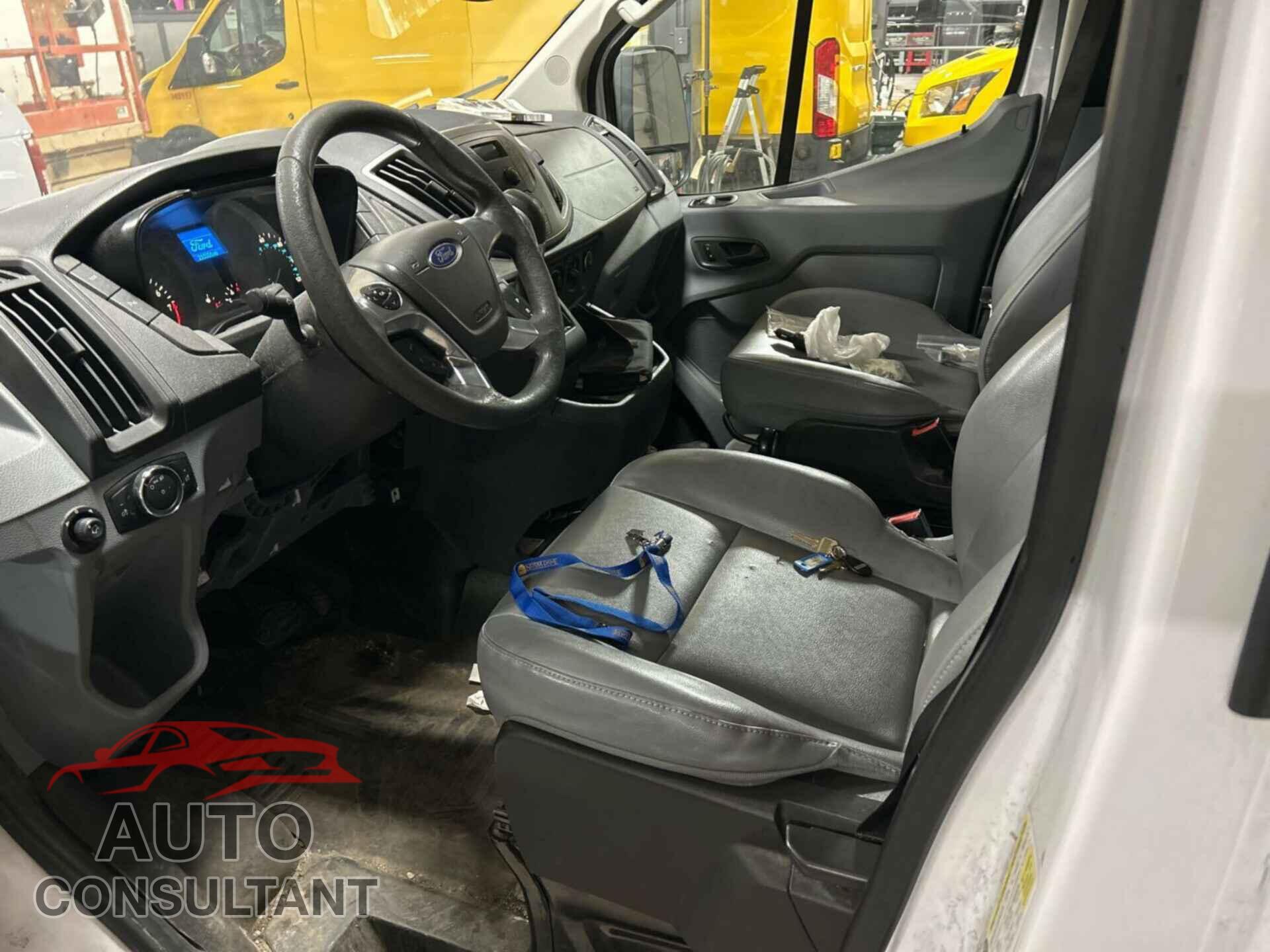 FORD TRANSIT-150 2015 - 1FTNE2YM3FKB29986