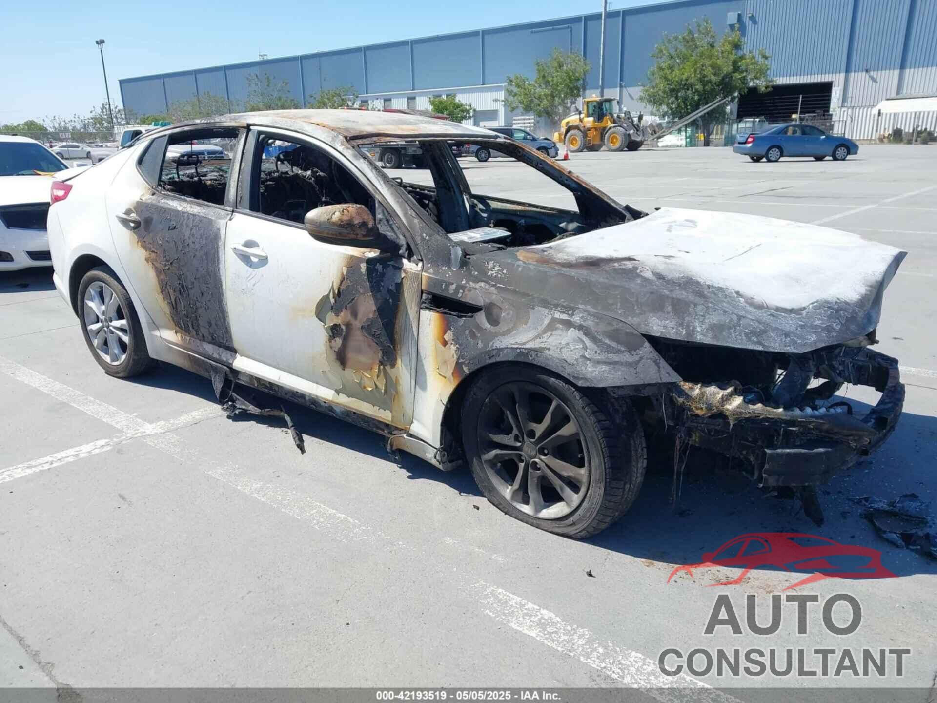 KIA OPTIMA 2011 - KNAGN4A78B5130436
