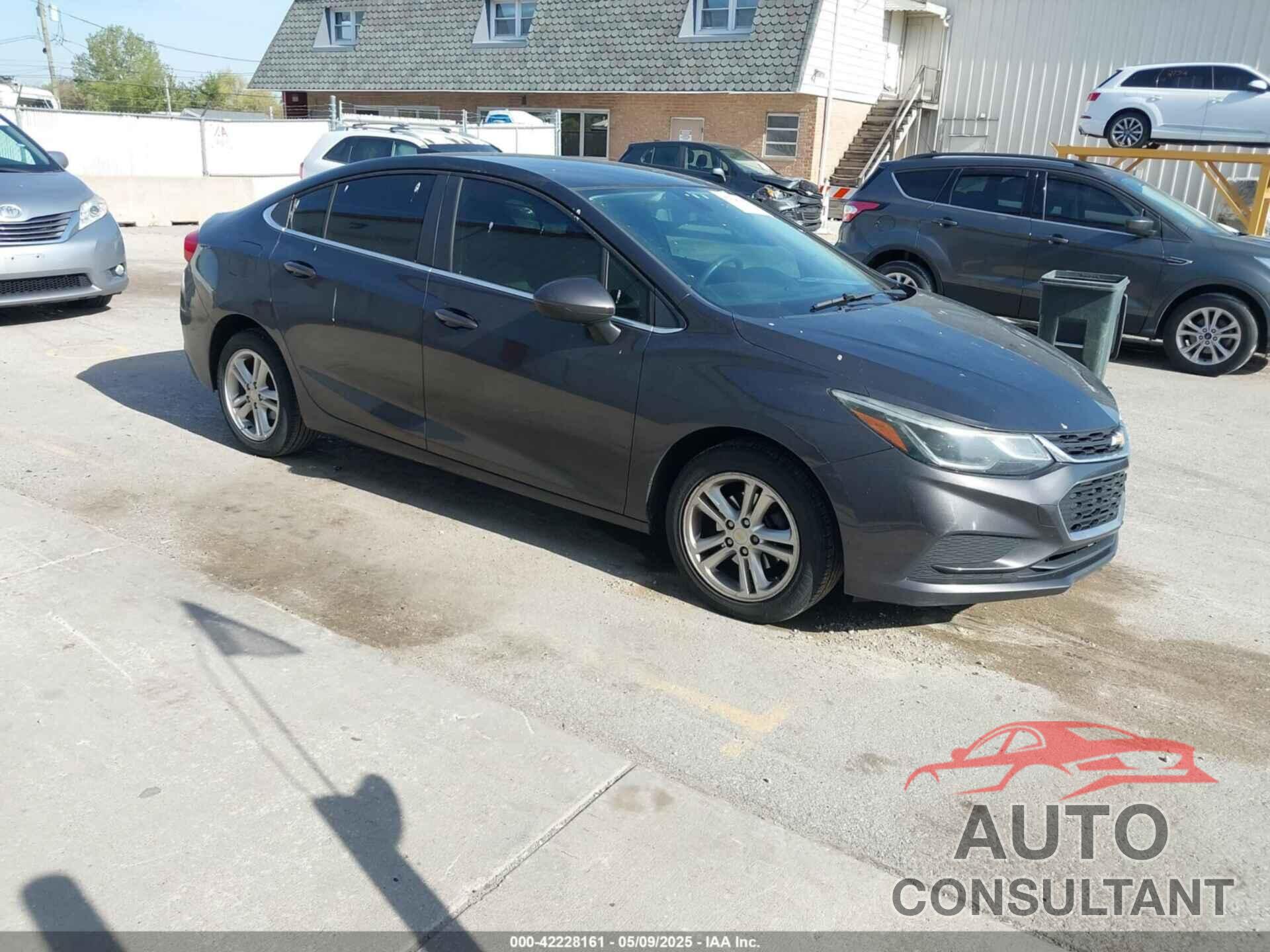 CHEVROLET CRUZE 2017 - 1G1BE5SM5H7105247