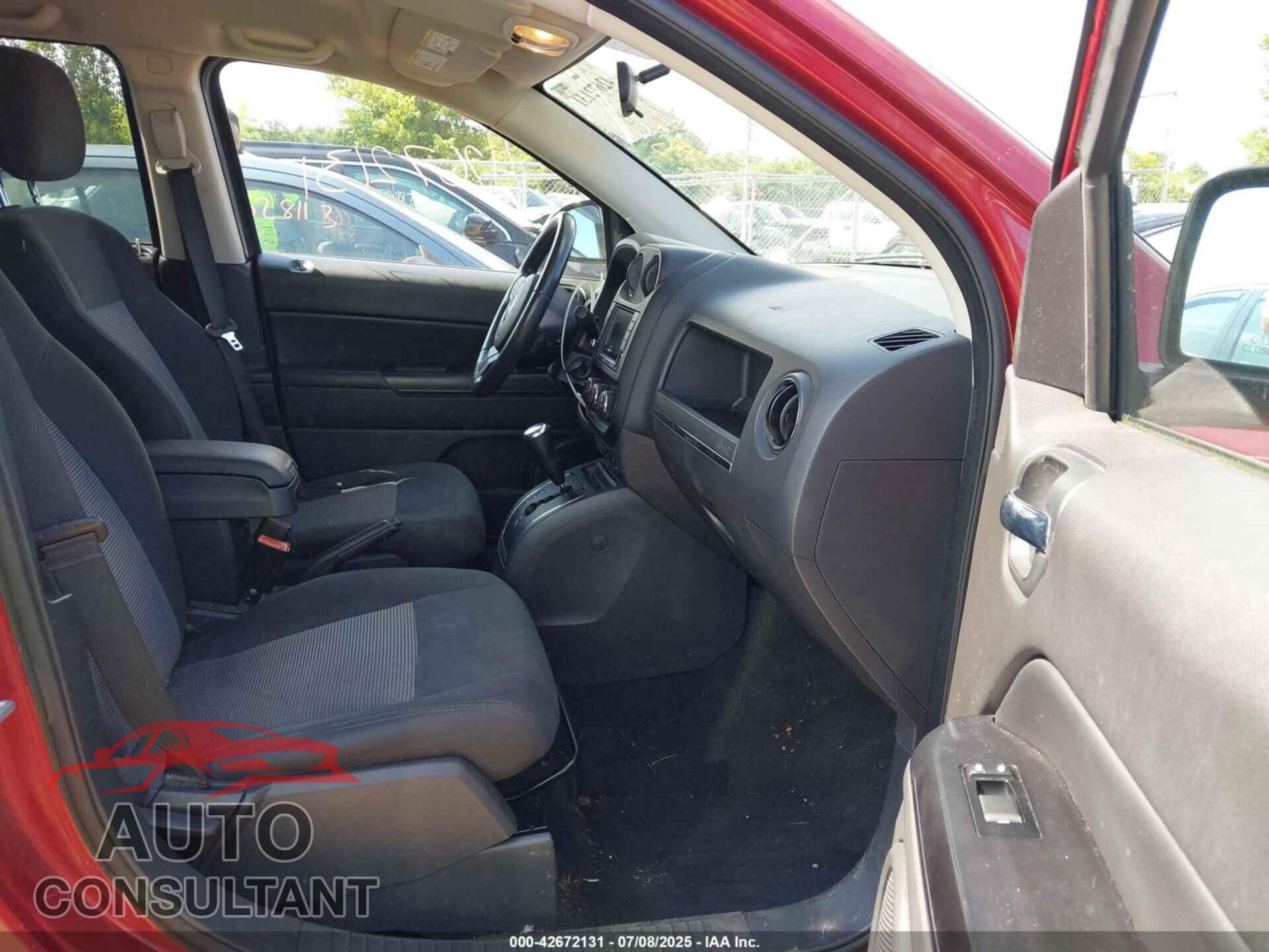 JEEP COMPASS 2011 - 1J4NF1FB7BD135629