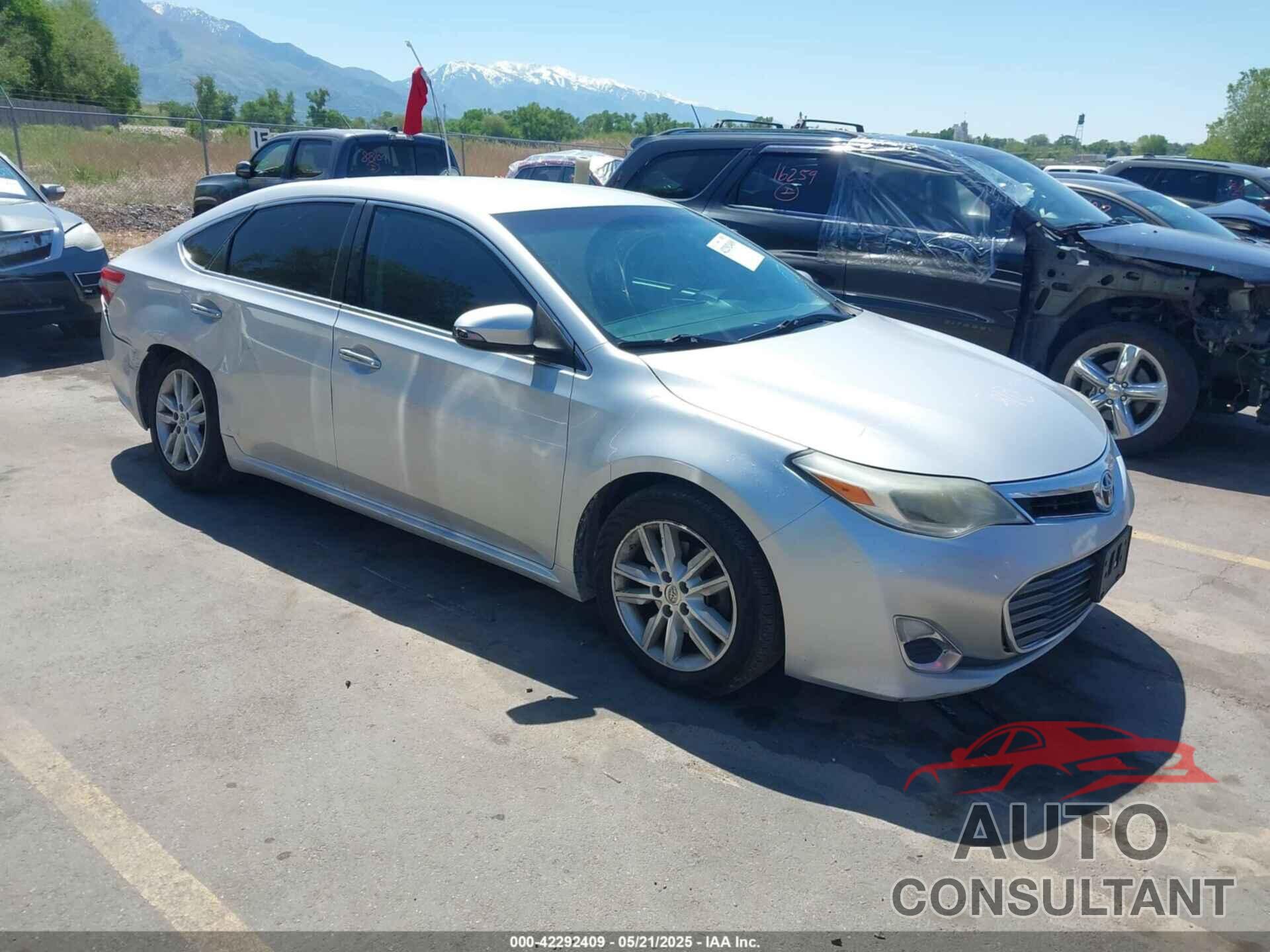 TOYOTA AVALON 2013 - 4T1BK1EB3DU047794