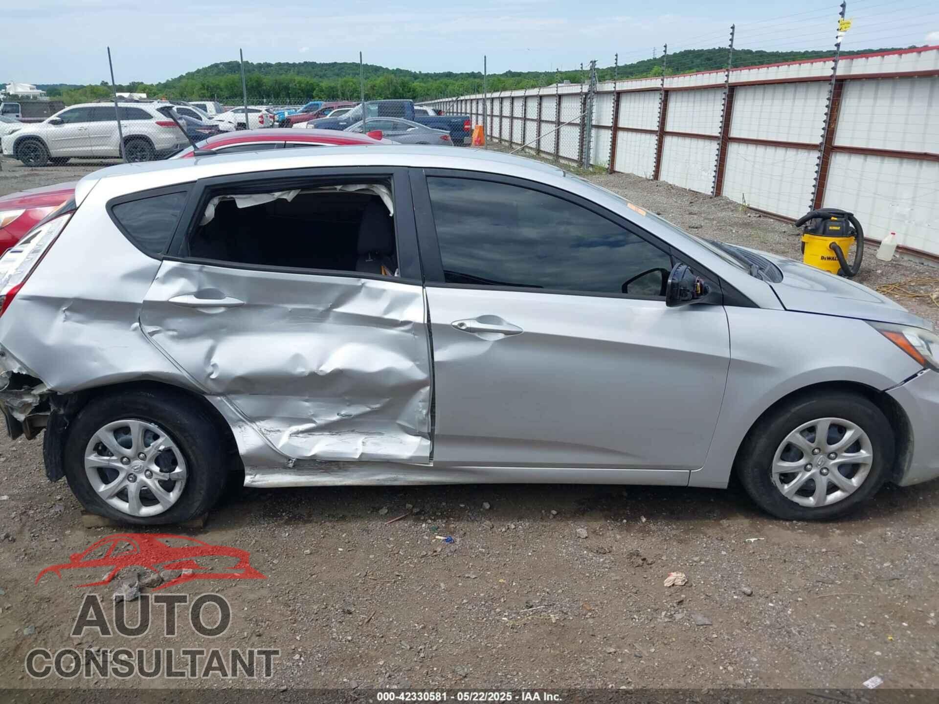 HYUNDAI ACCENT 2014 - KMHCT5AE4EU162995
