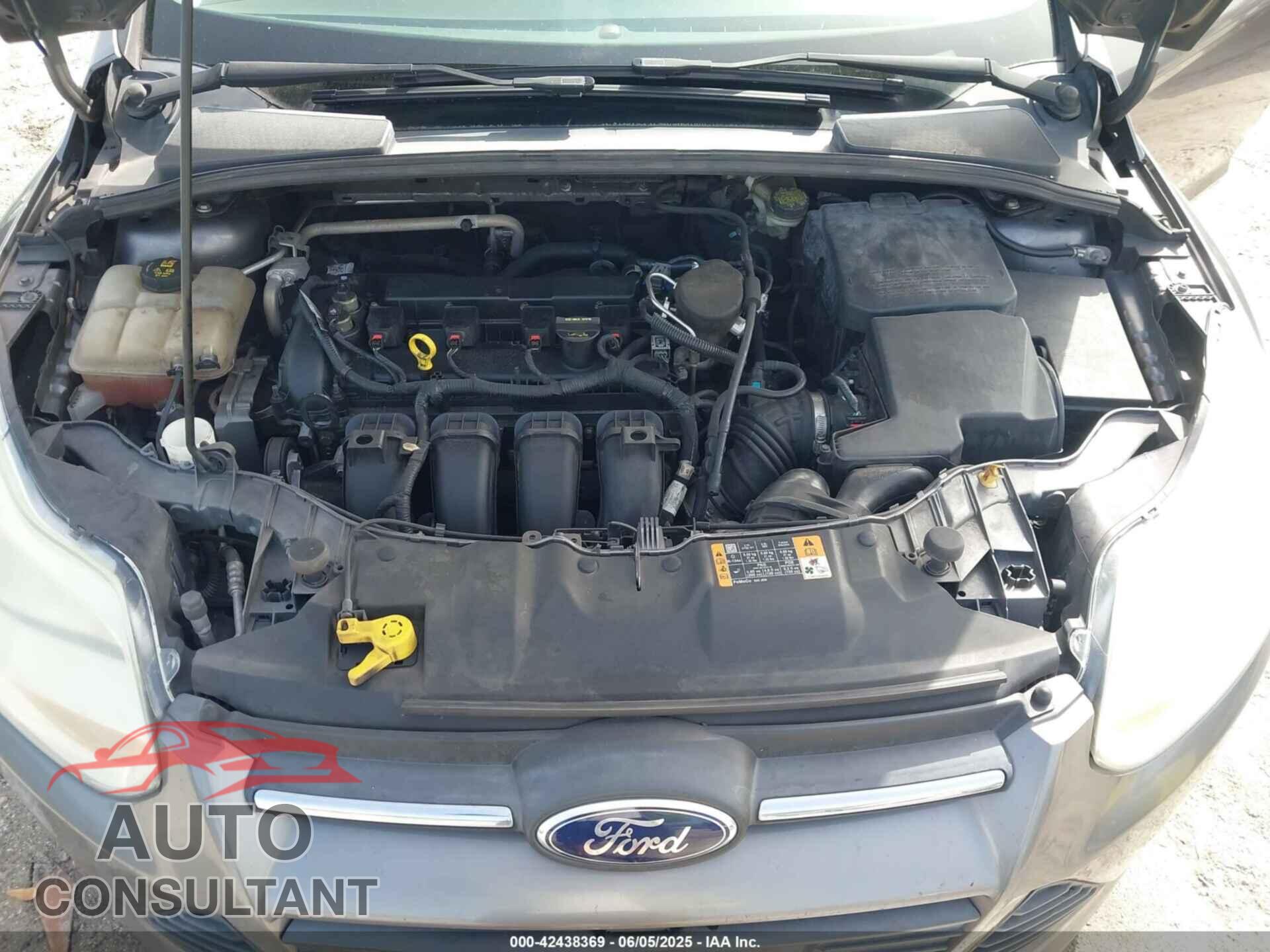 FORD FOCUS 2014 - 1FADP3F28EL339107