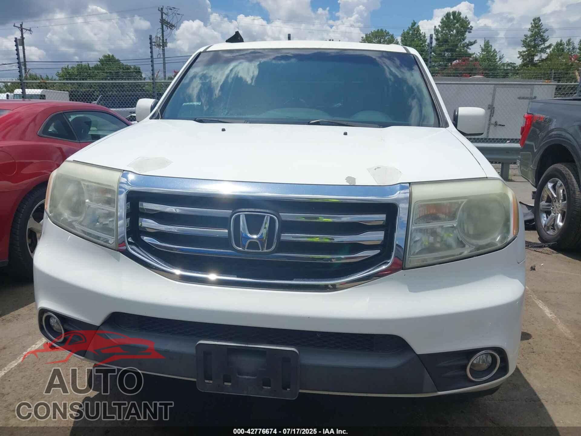 HONDA PILOT 2013 - 5FNYF3H67DB036156