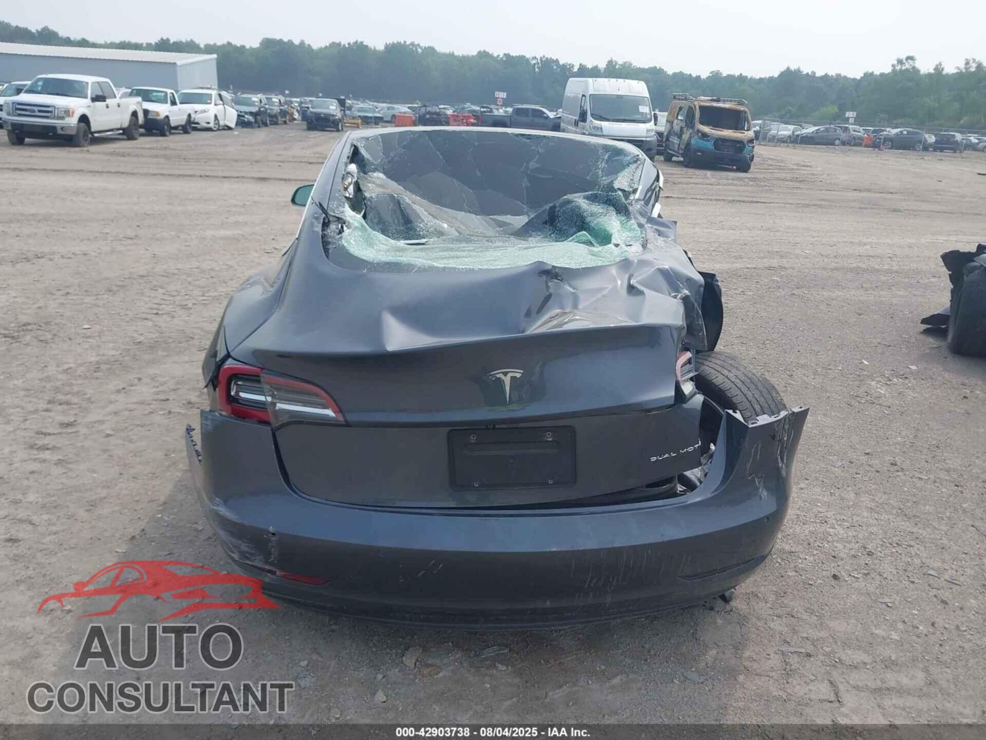 TESLA MODEL 3 2018 - 5YJ3E1EB9JF187059