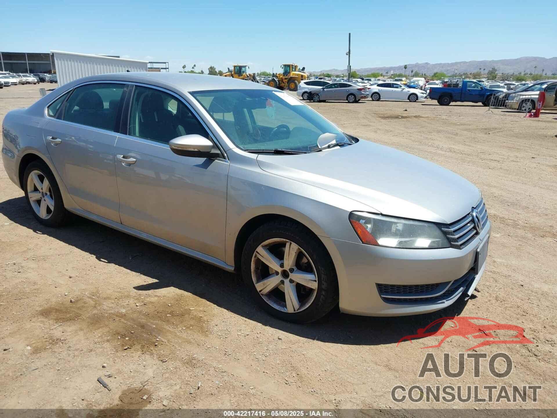 VOLKSWAGEN PASSAT 2012 - 1VWBH7A32CC026893