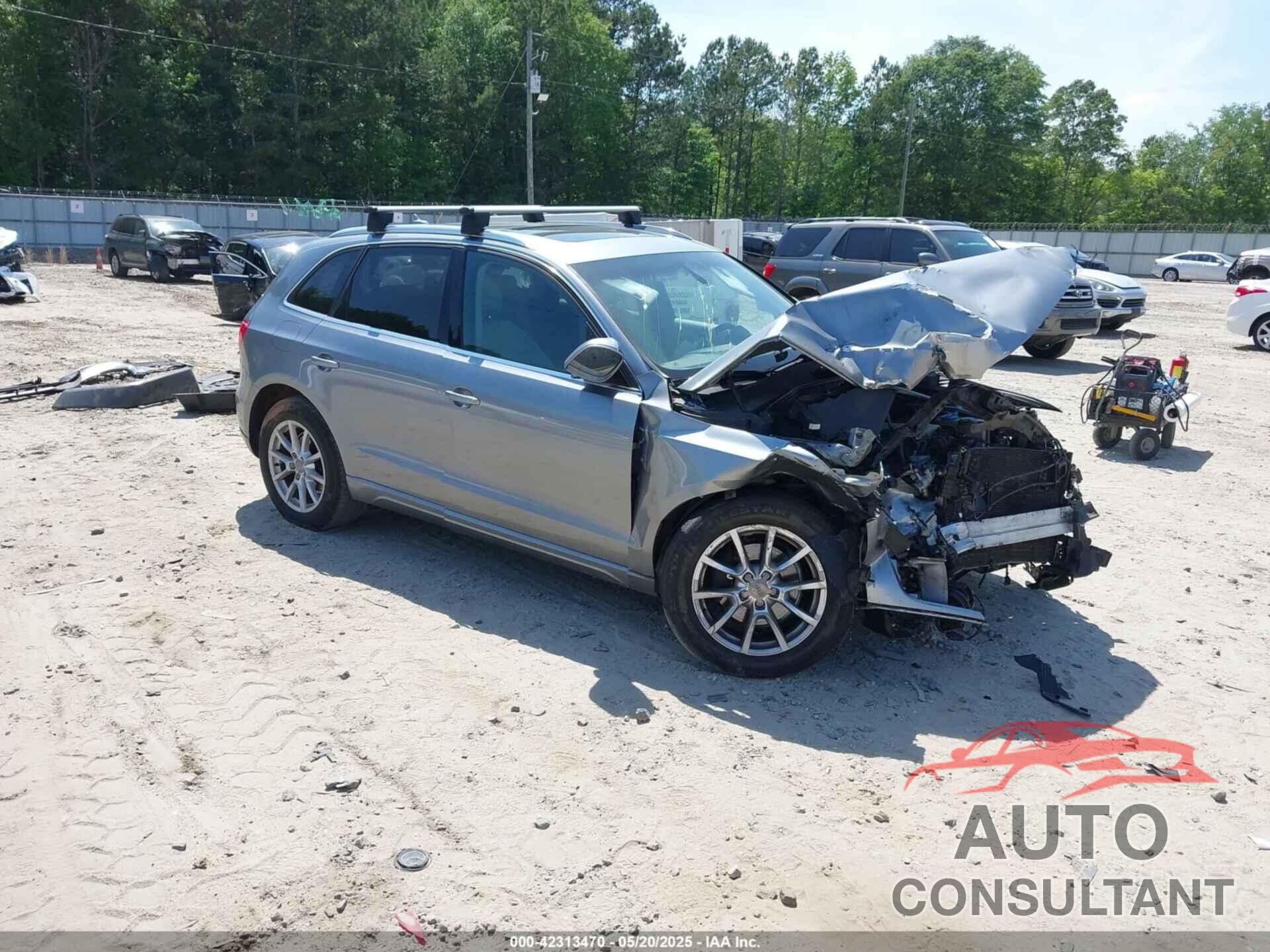 AUDI Q5 2010 - WA1LKAFP6AA102894