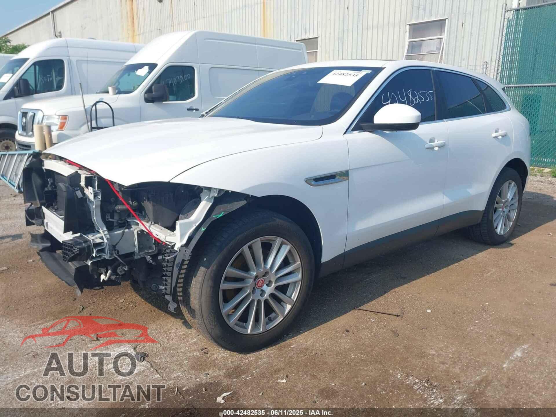 JAGUAR F-PACE 2017 - SADCK2BV7HA069340