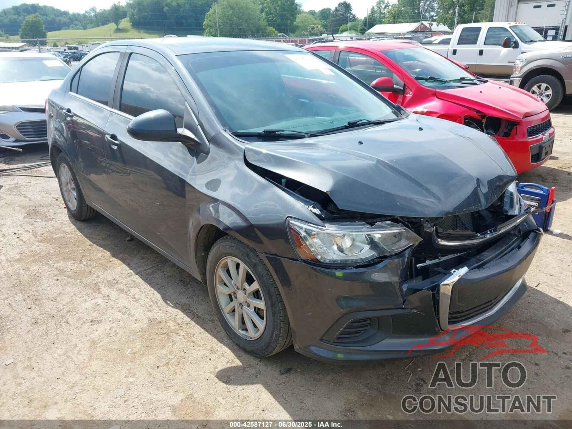 CHEVROLET SONIC 2017 - 1G1JD5SGXH4109918