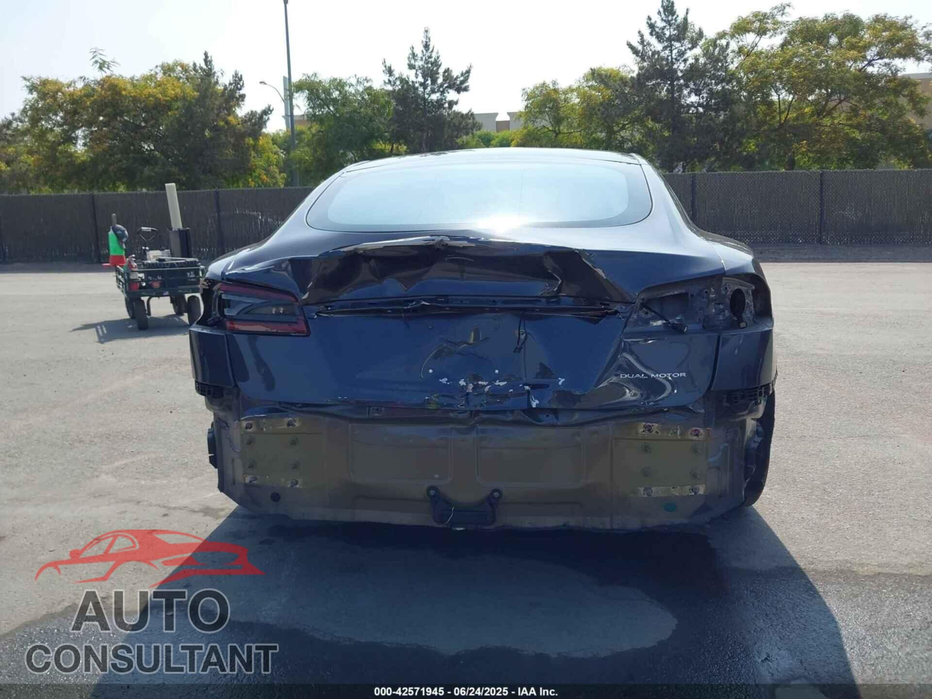 TESLA MODEL S 2020 - 5YJSA1E24LF415849