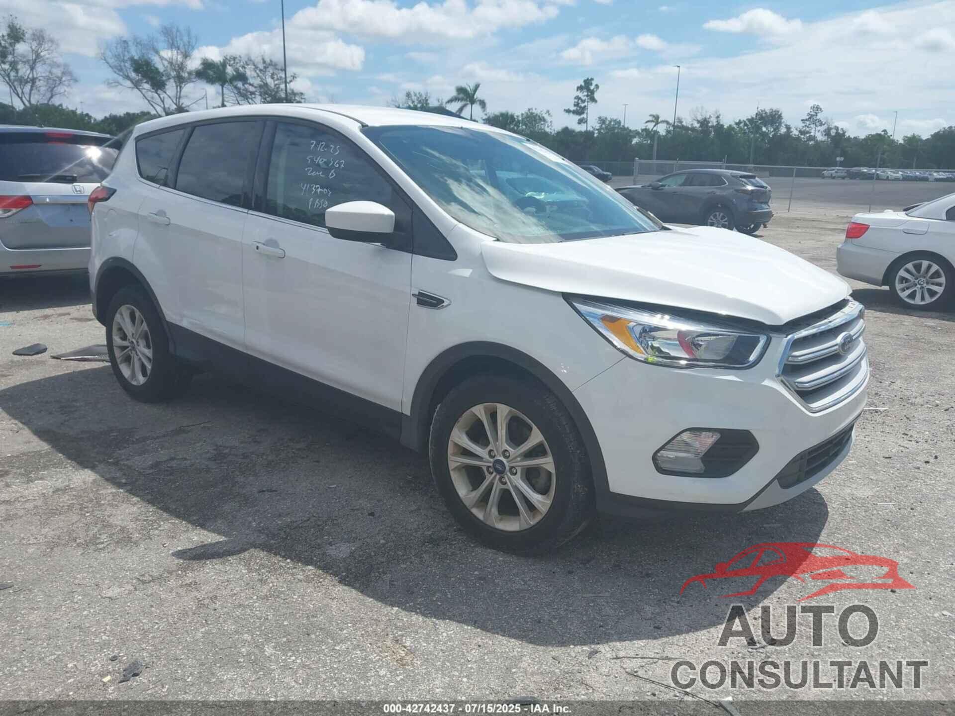 FORD ESCAPE 2019 - 1FMCU0GD7KUA07674