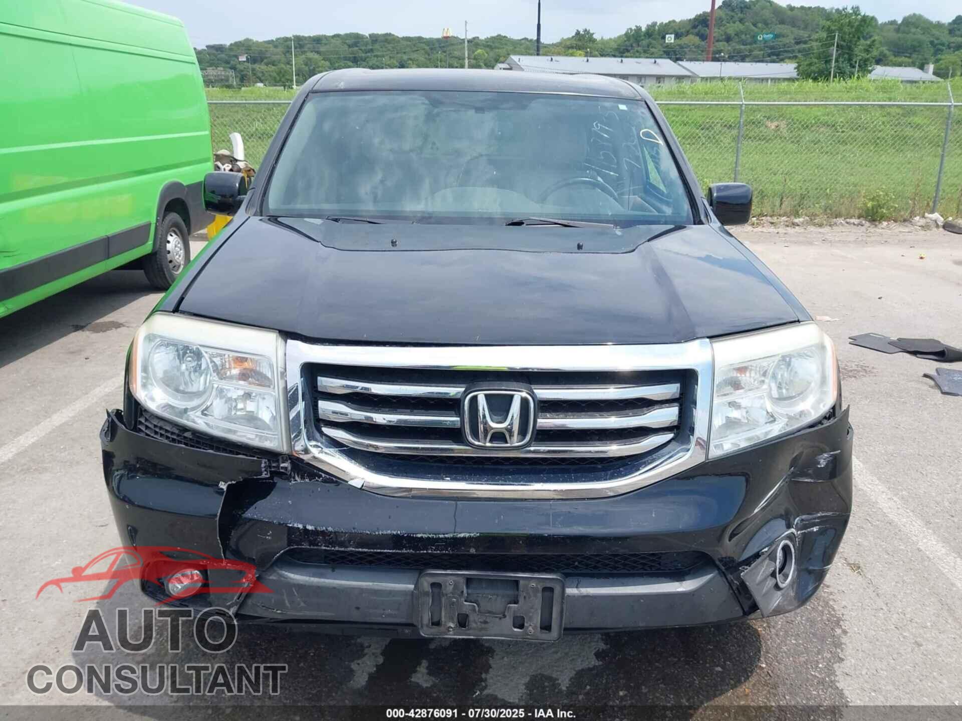 HONDA PILOT 2013 - 5FNYF4H50DB056830