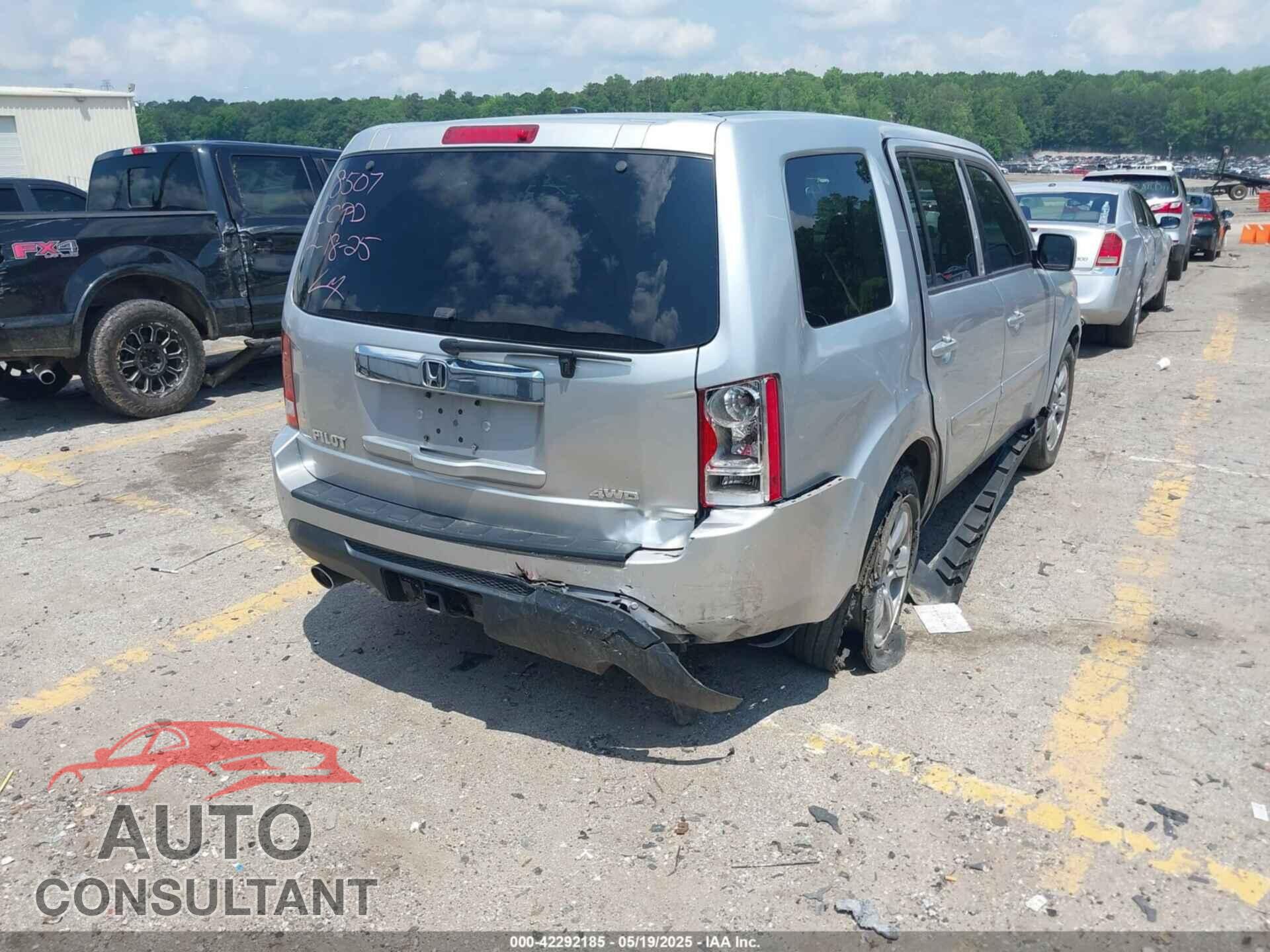 HONDA PILOT 2013 - 5FNYF4H53DB058507