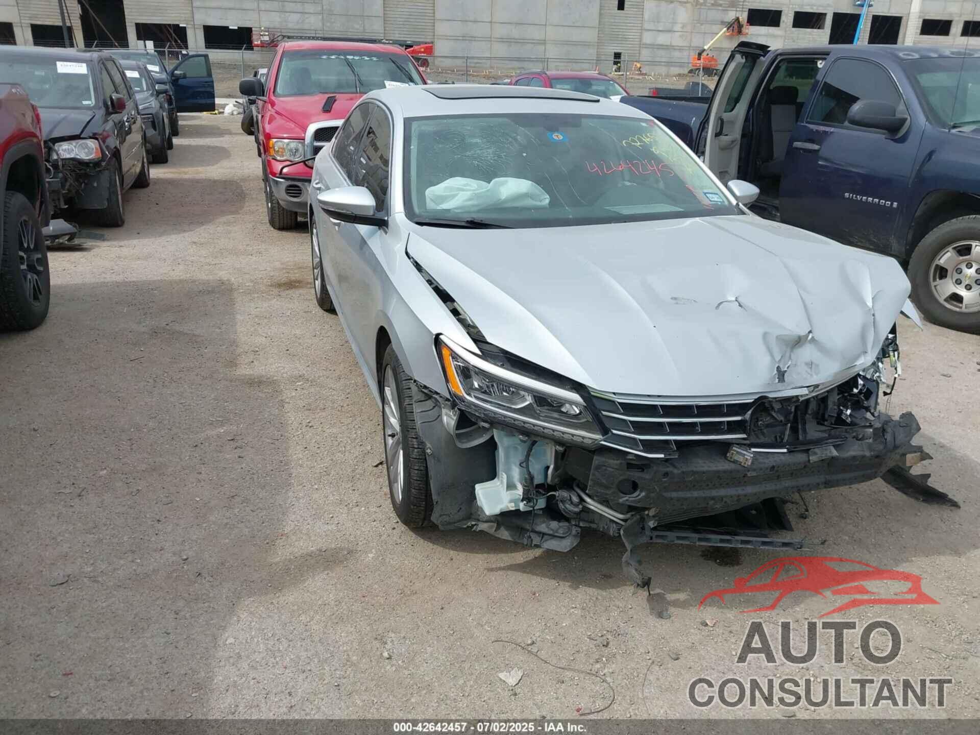 VOLKSWAGEN PASSAT 2018 - 1VWBA7A37JC015793