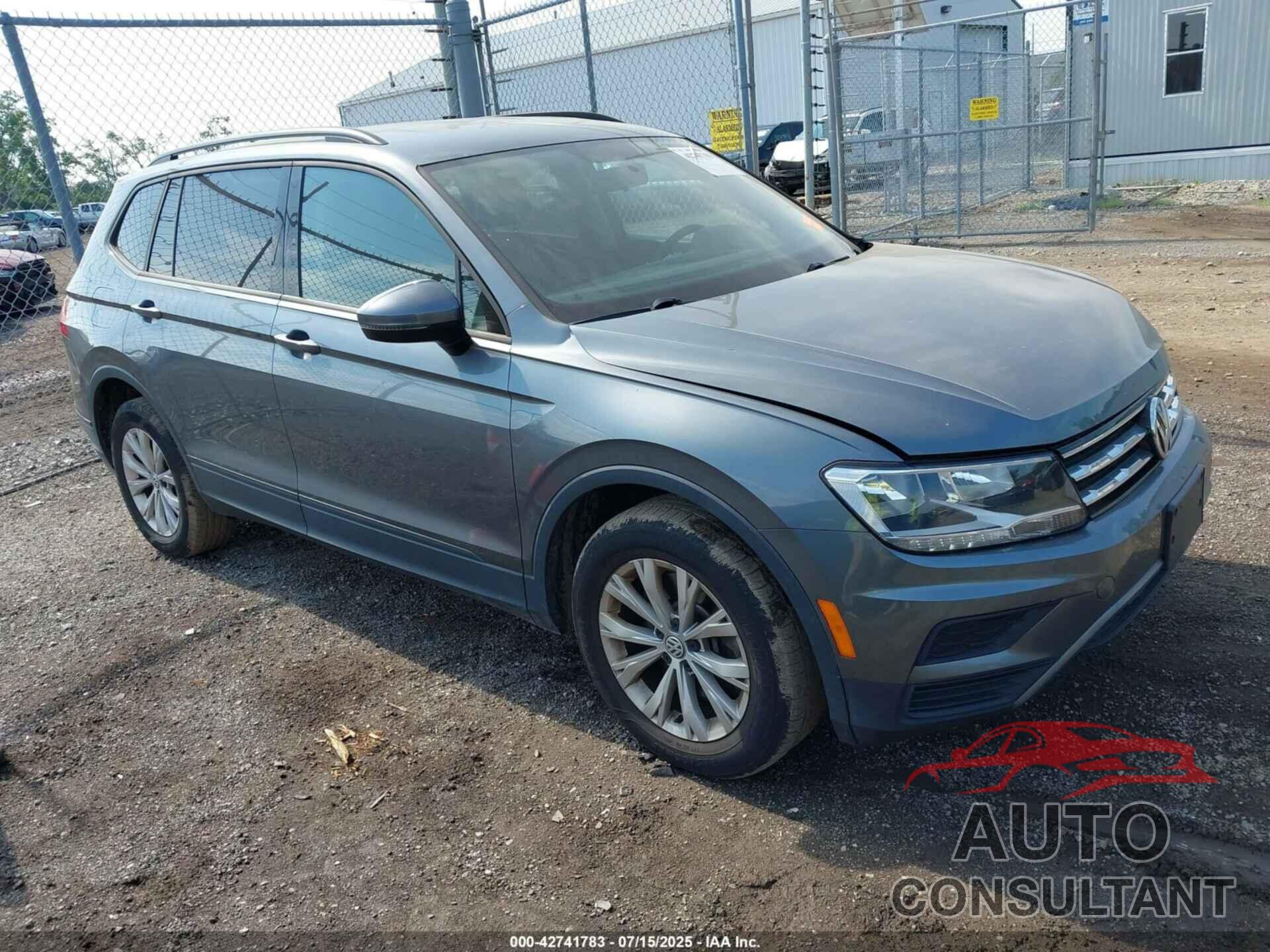 VOLKSWAGEN TIGUAN 2018 - 3VV0B7AX5JM108306