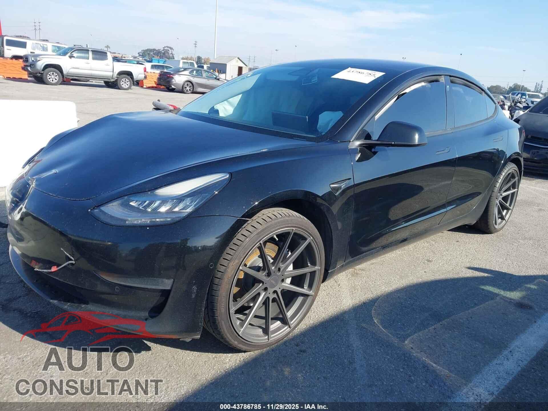 TESLA MODEL 3 2017 - 5YJ3E1EA7HF000404
