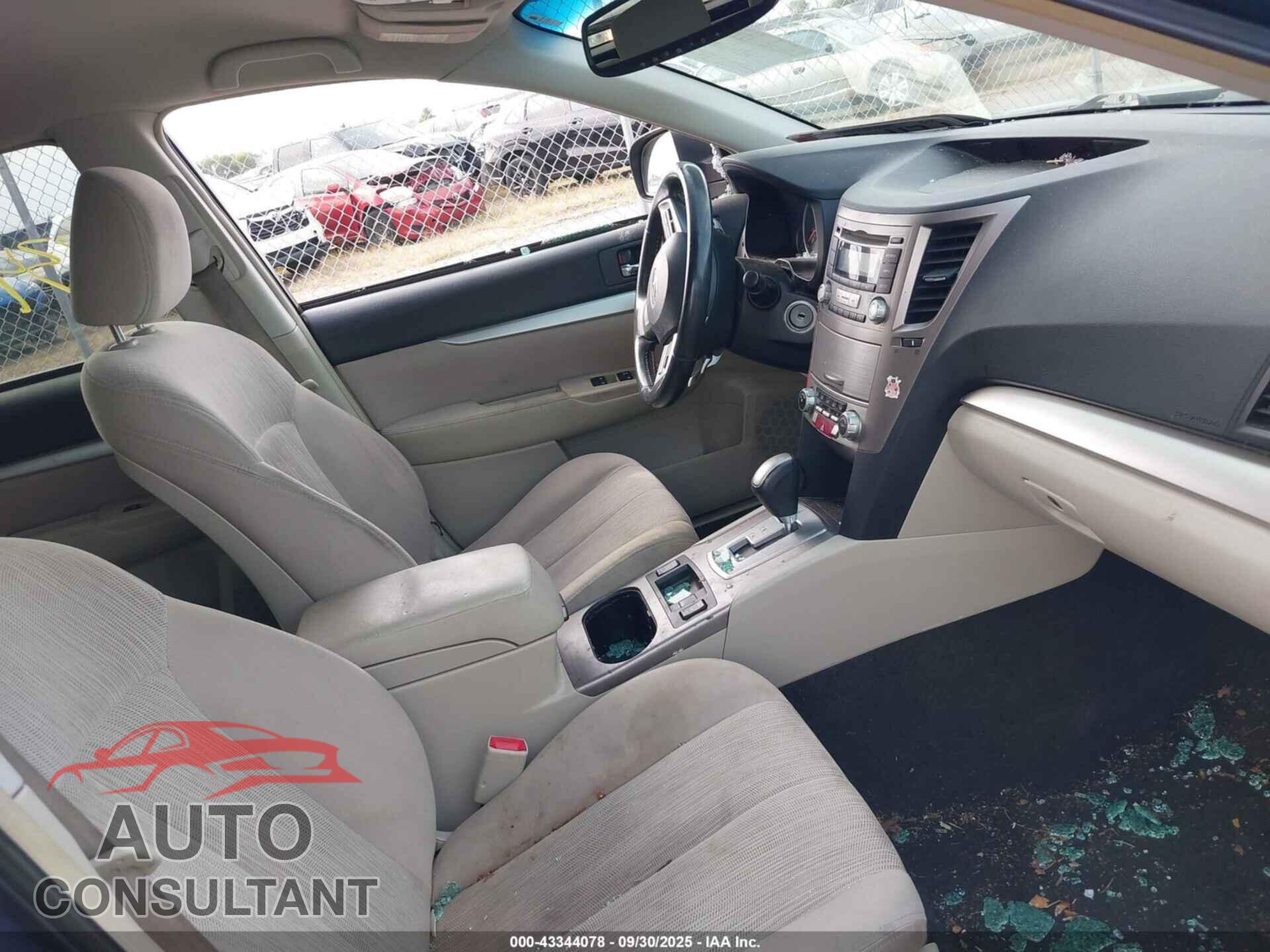SUBARU OUTBACK 2013 - 4S4BRBCC8D3208028
