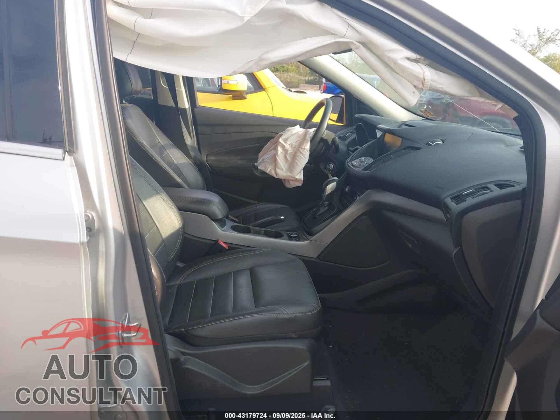 FORD ESCAPE 2014 - 1FMCU9G92EUC98685