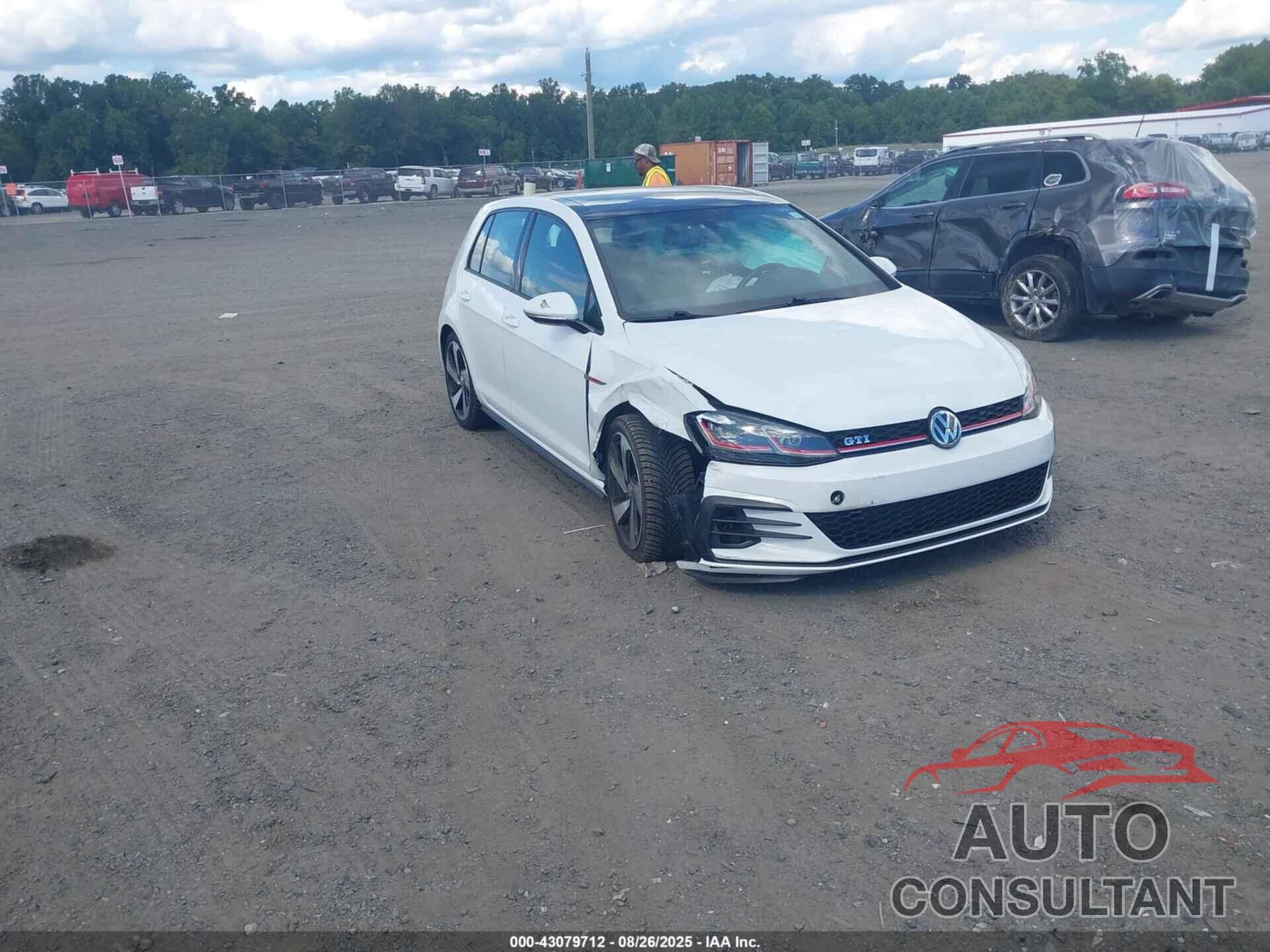 VOLKSWAGEN GOLF GTI 2018 - 3VW547AUXJM281868