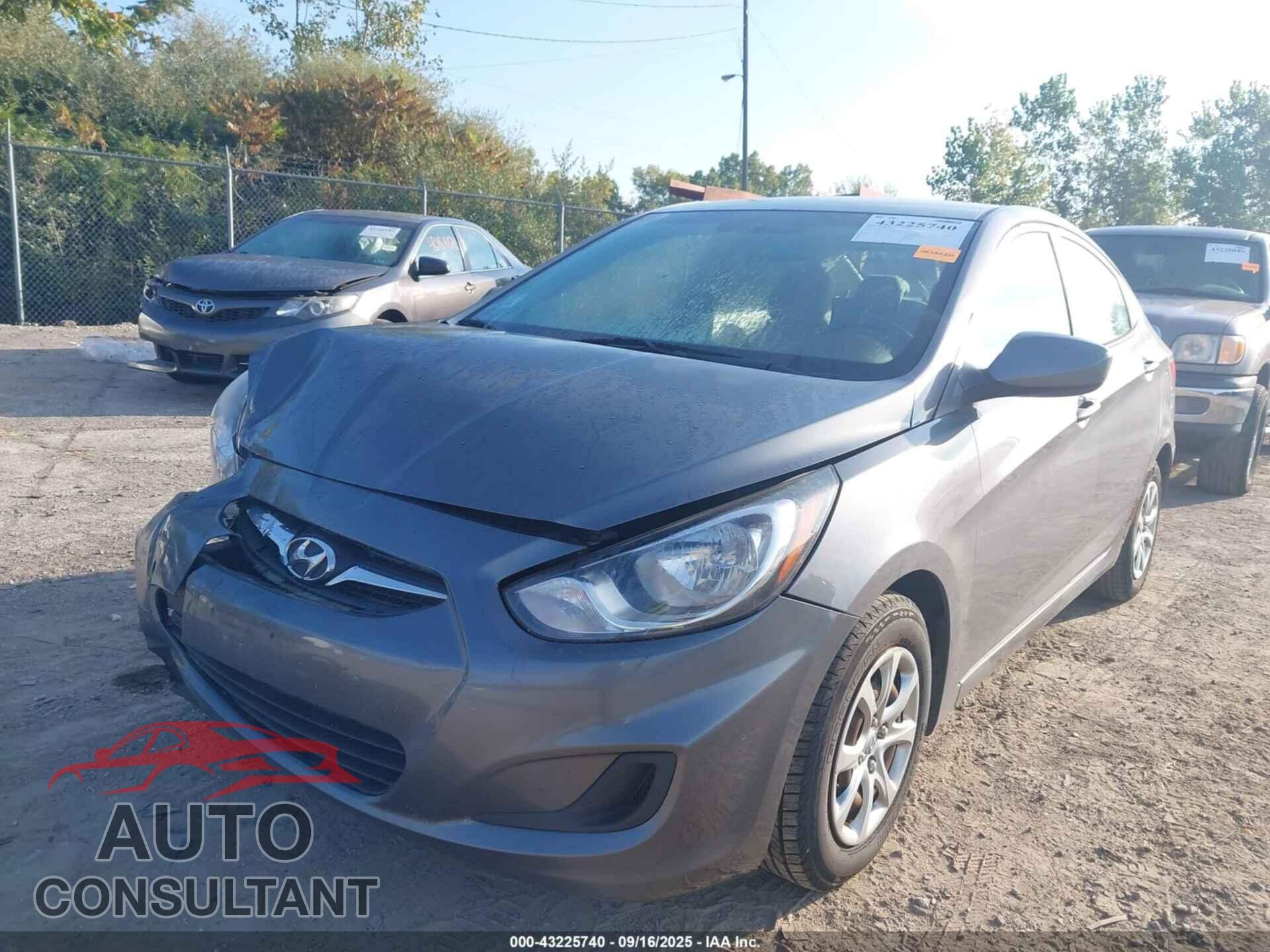 HYUNDAI ACCENT 2013 - KMHCT4AEXDU504121