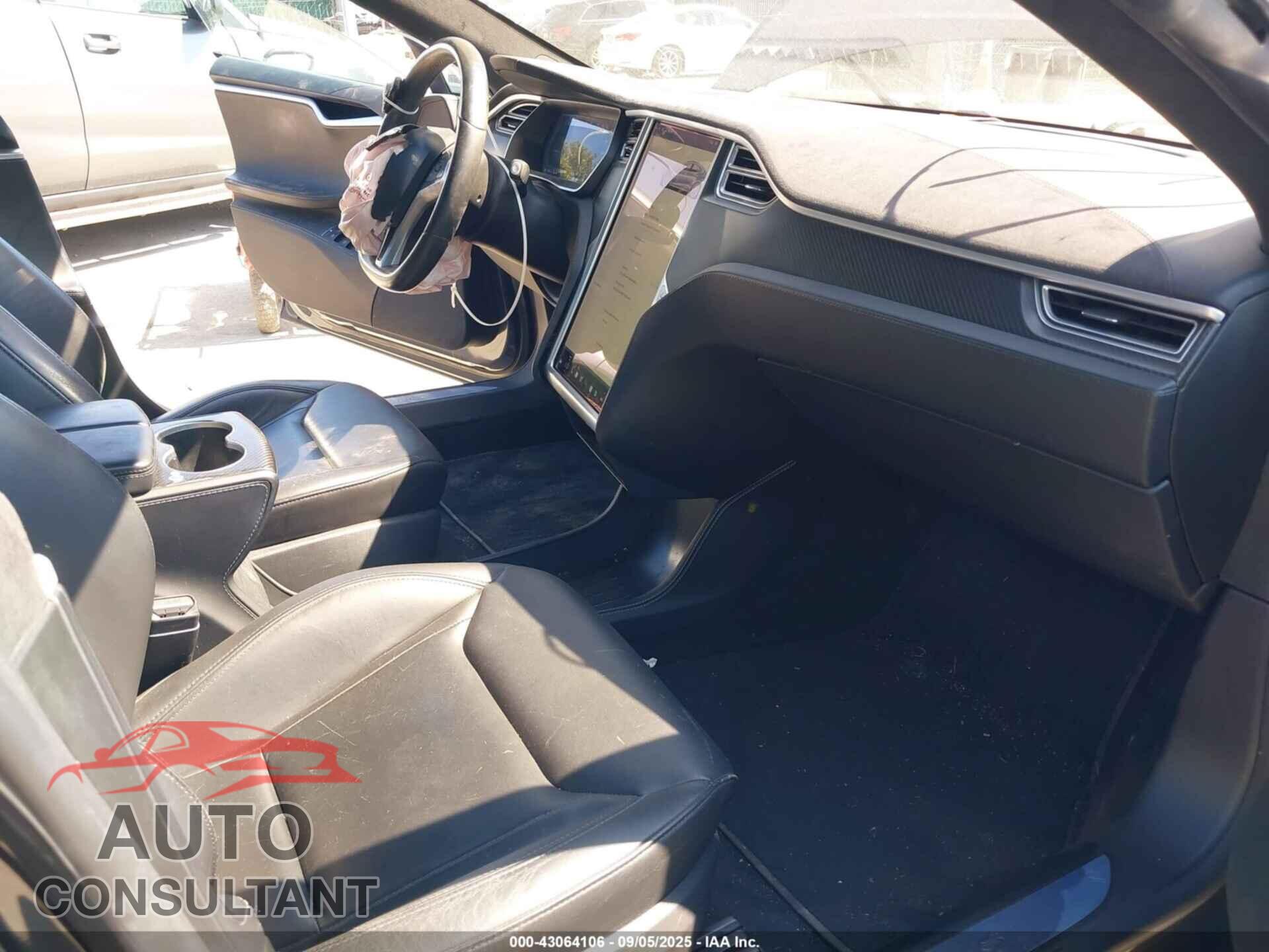 TESLA MODEL S 2015 - 5YJSA1E29FF115146