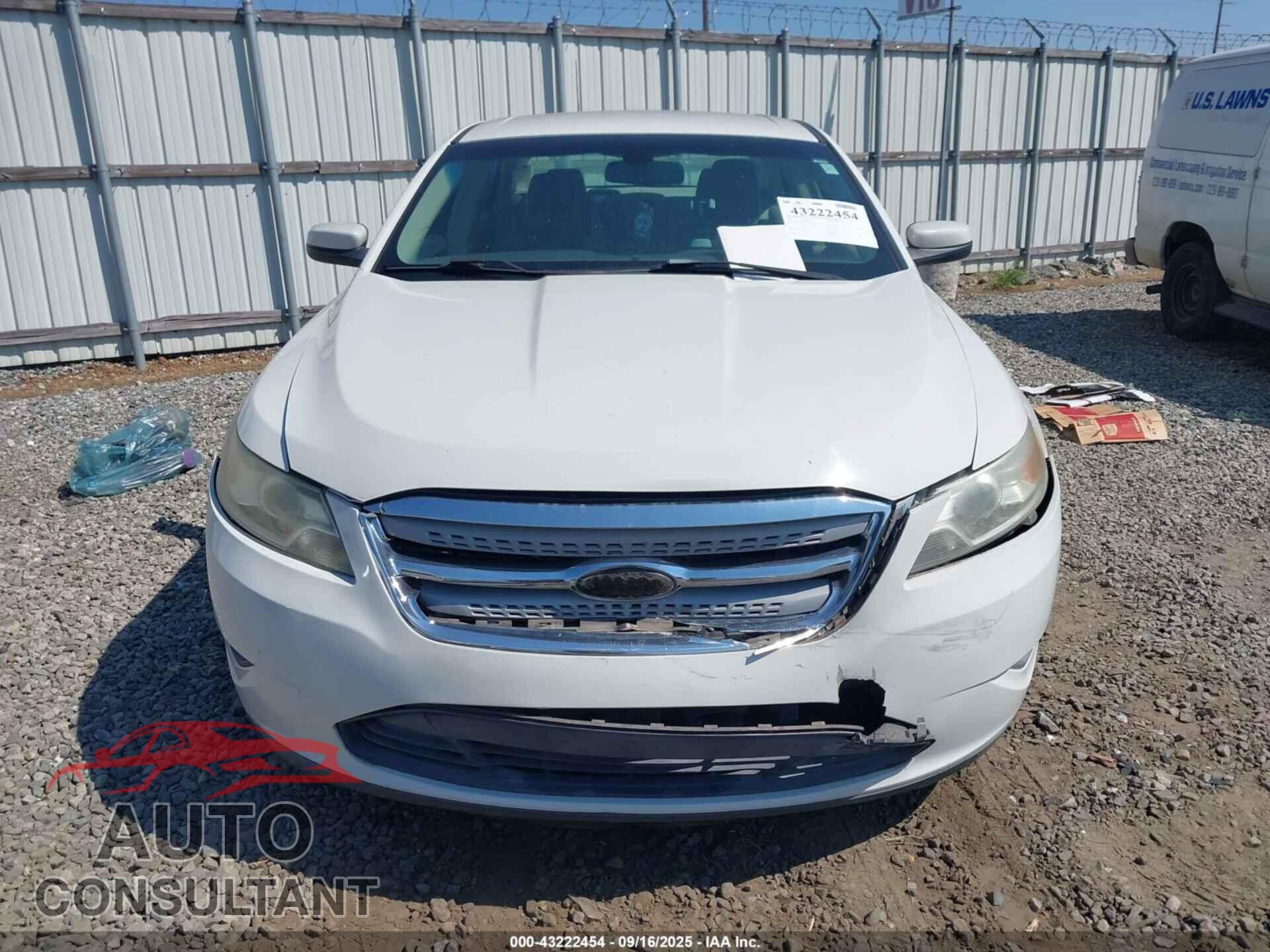 FORD TAURUS 2011 - 1FAHP2EW9BG101089
