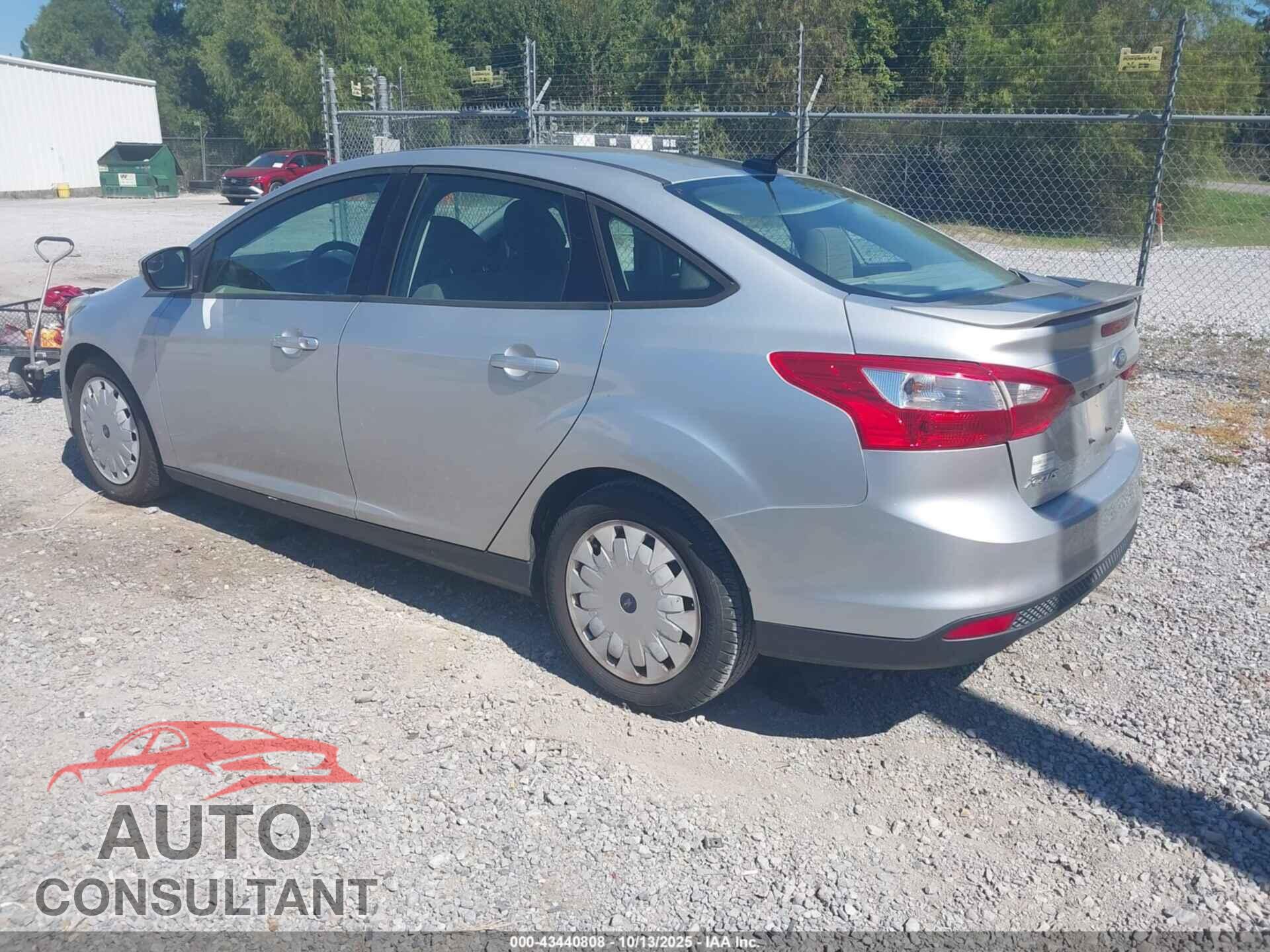 FORD FOCUS 2013 - 1FADP3F25DL327611