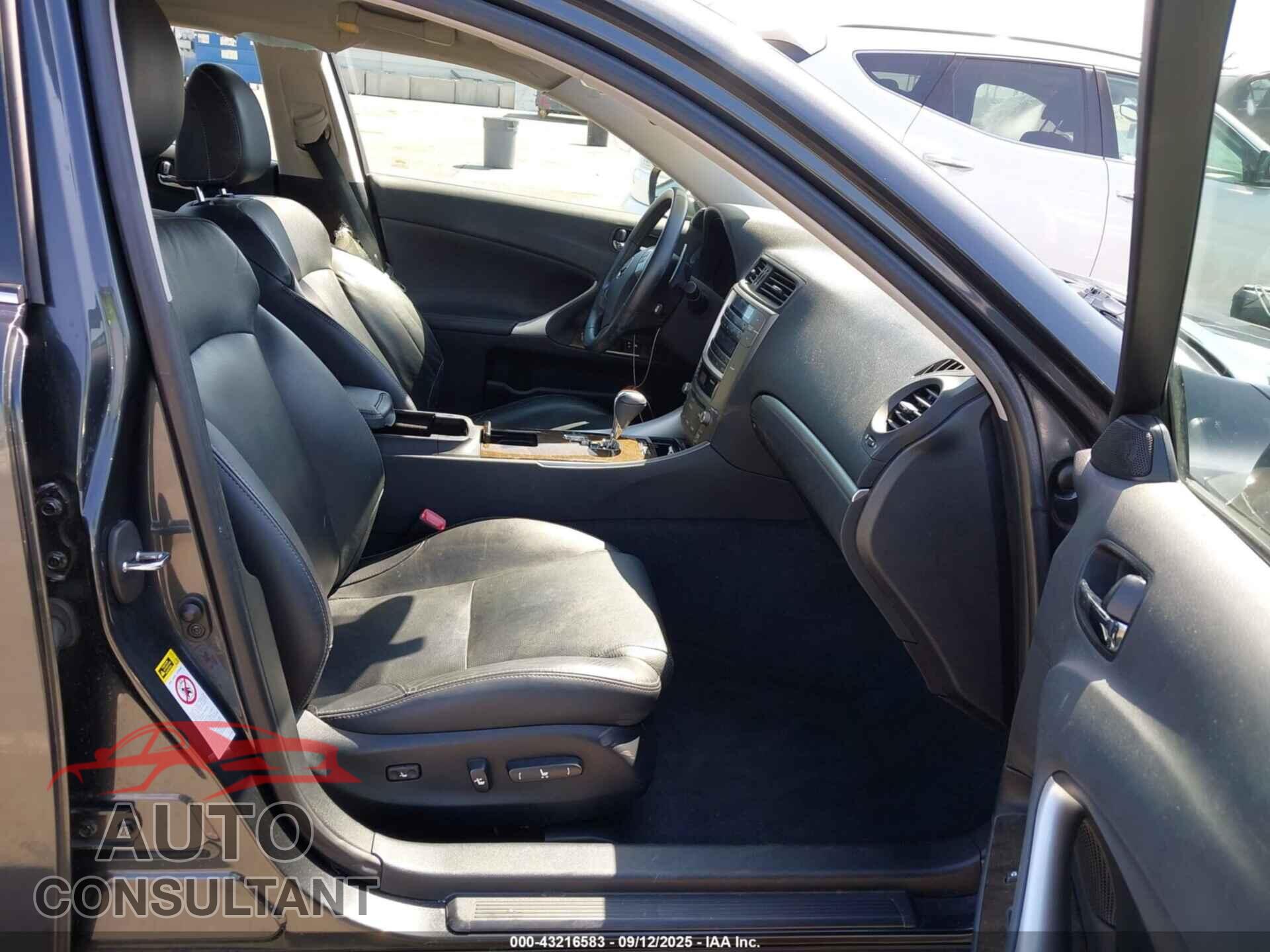 LEXUS IS 250 2011 - JTHBF5C22B5136491