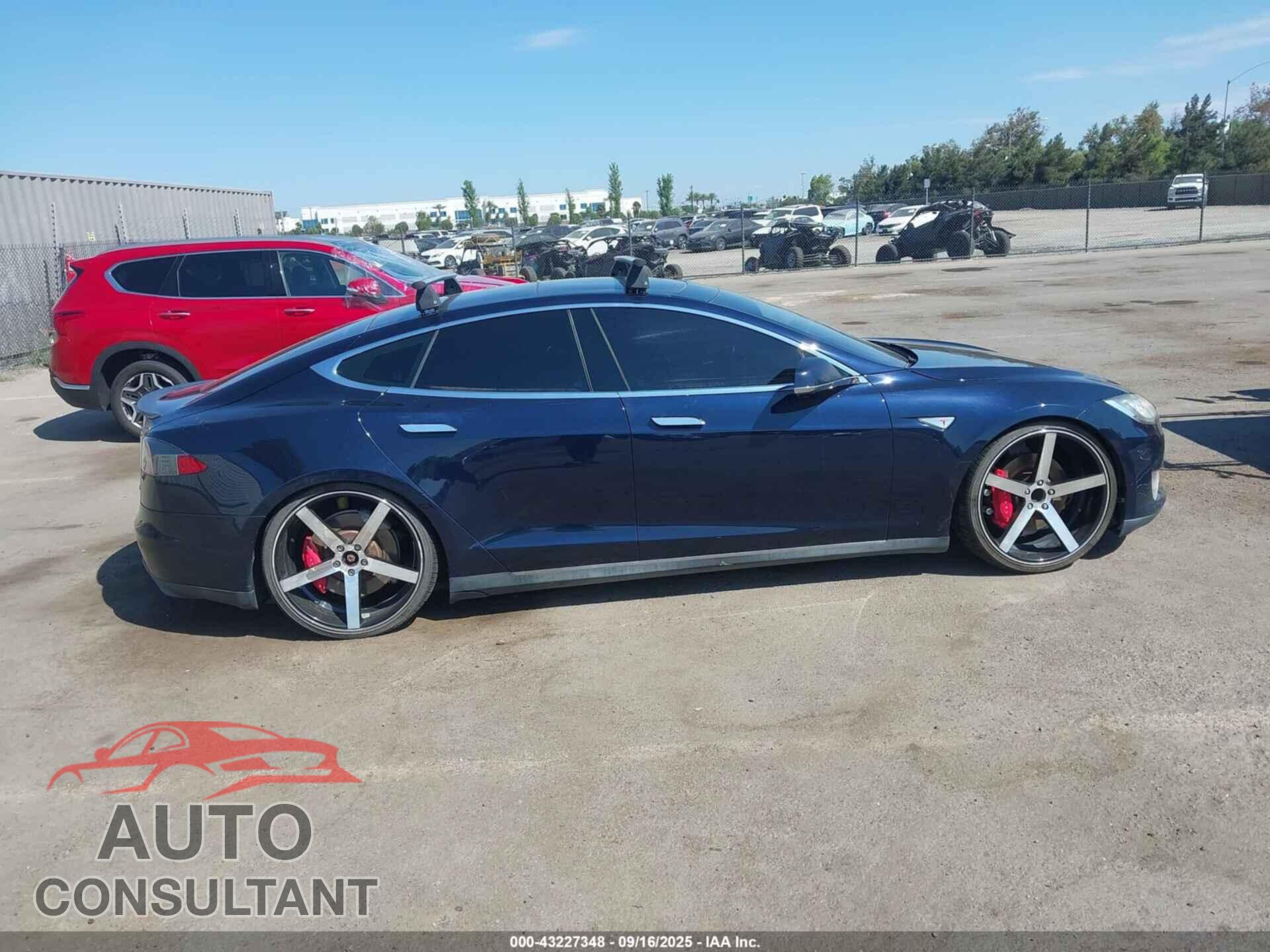 TESLA MODEL S 2014 - 5YJSA1H14EFP35775