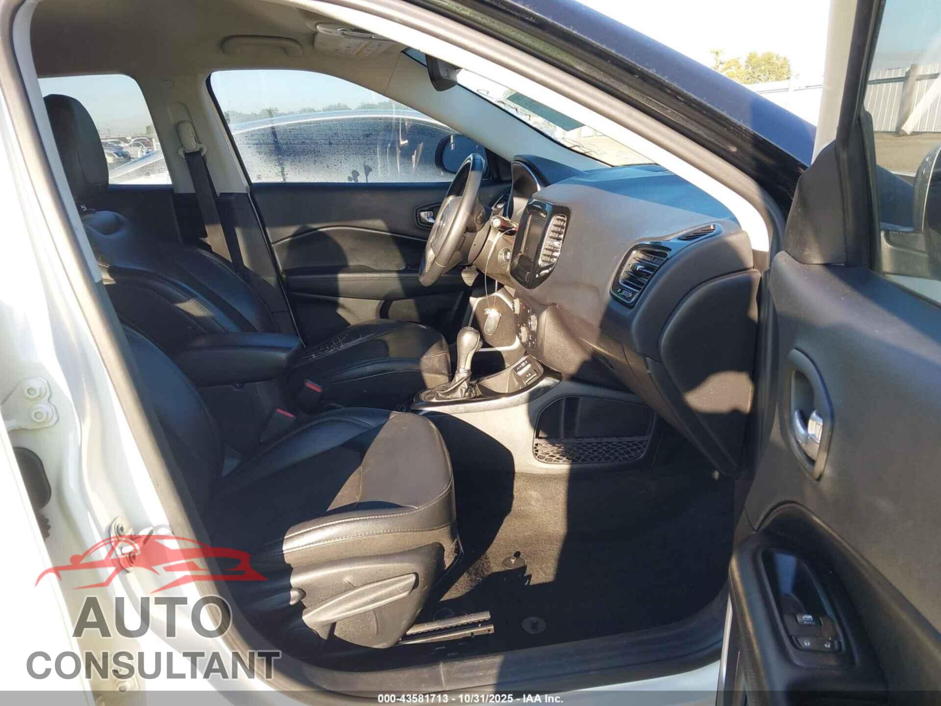 JEEP COMPASS 2019 - 3C4NJCBB0KT692995