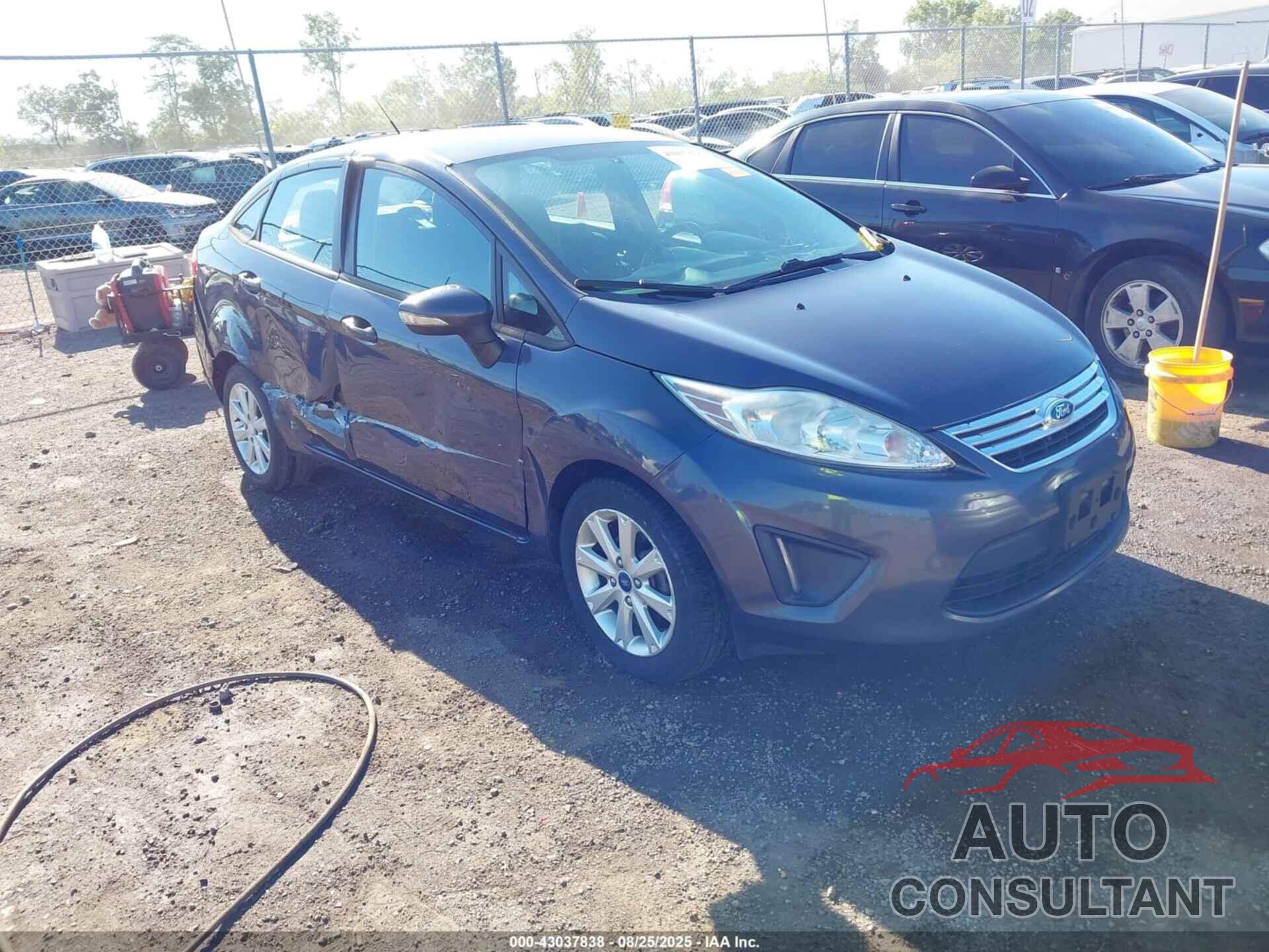 FORD FIESTA 2013 - 3FADP4BJ5DM175976