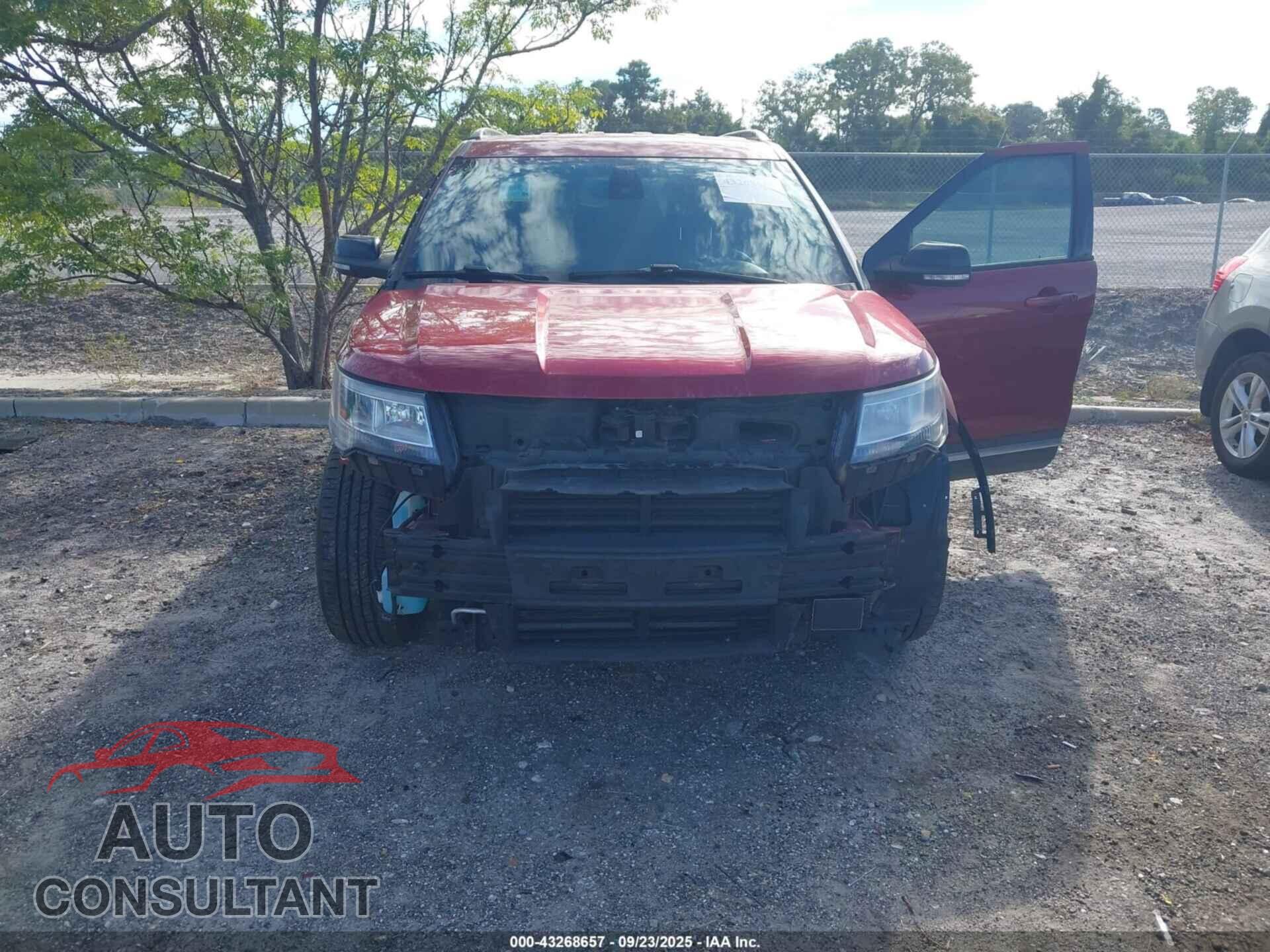 FORD EXPLORER 2018 - 1FM5K7D85JGB85143
