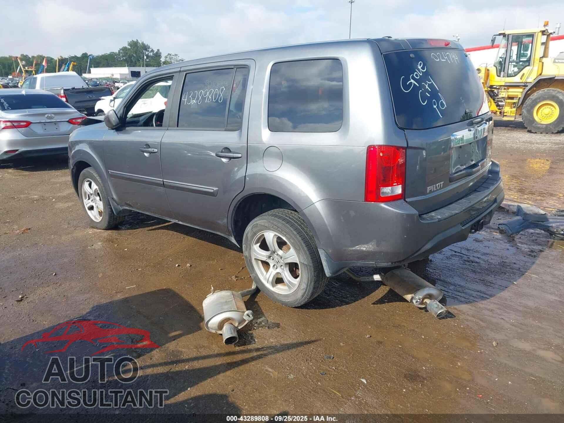 HONDA PILOT 2013 - 5FNYF3H70DB024794