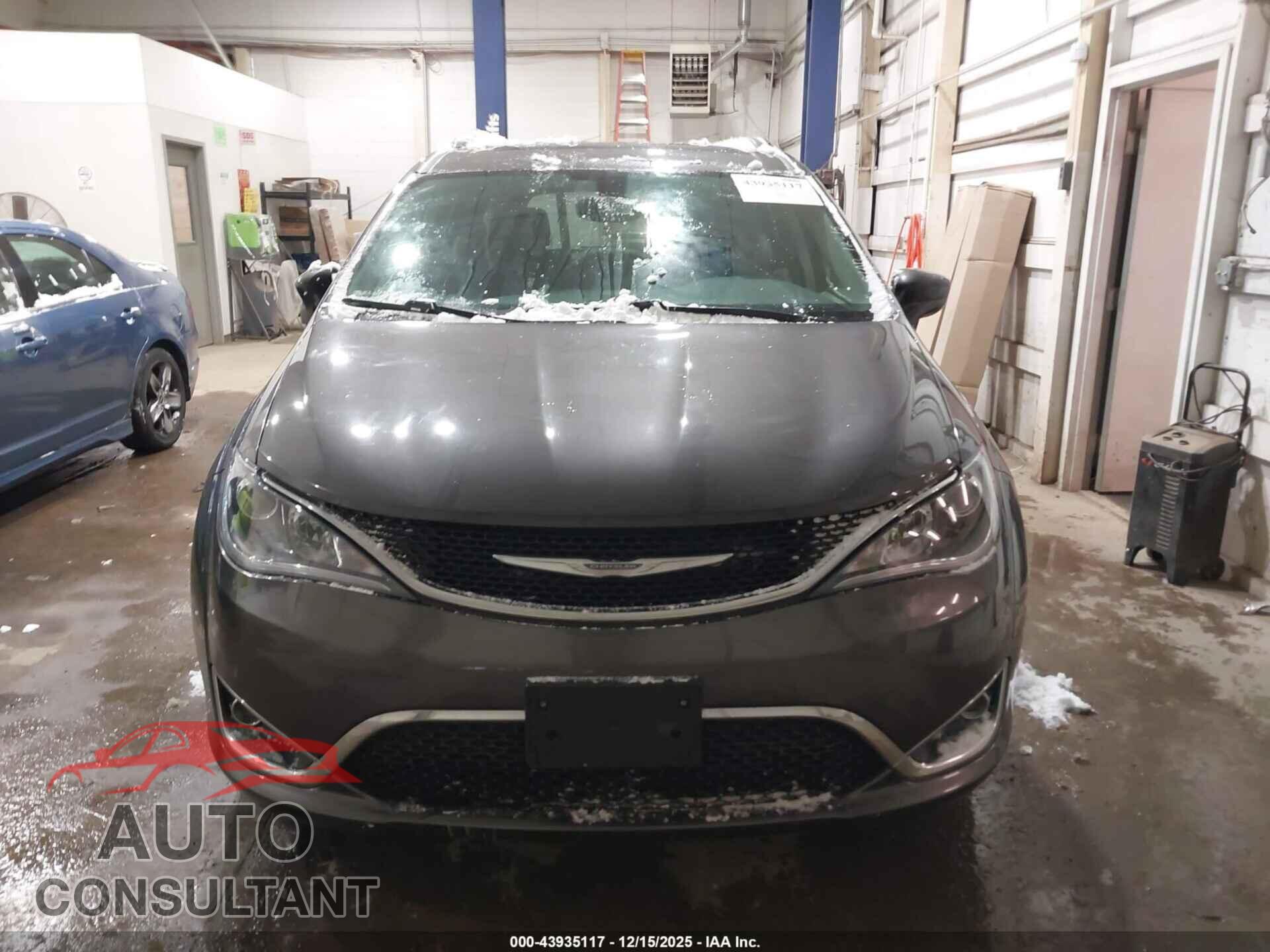 CHRYSLER PACIFICA 2017 - 2C4RC1BG7HR757073