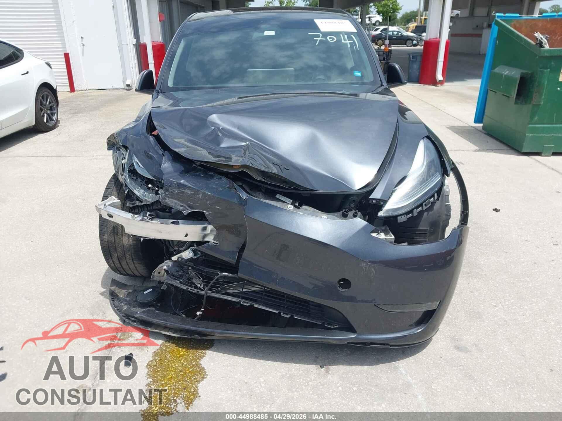 TESLA MODEL Y 2025 - 7SAYGDEE7SA367041