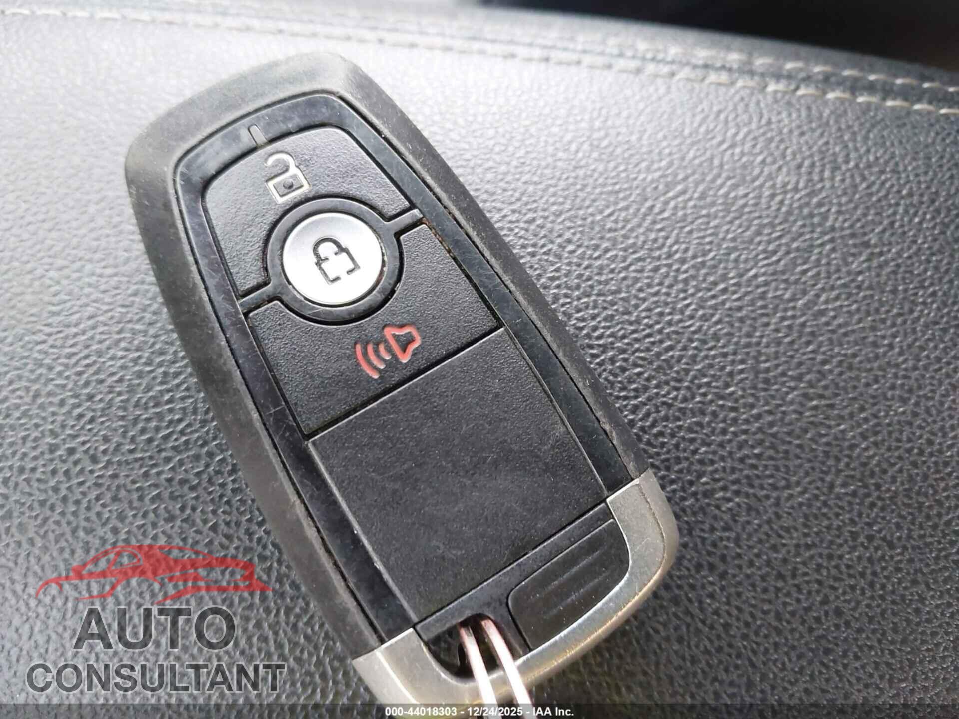 FORD ESCAPE 2020 - 1FMCU9G65LUA52376