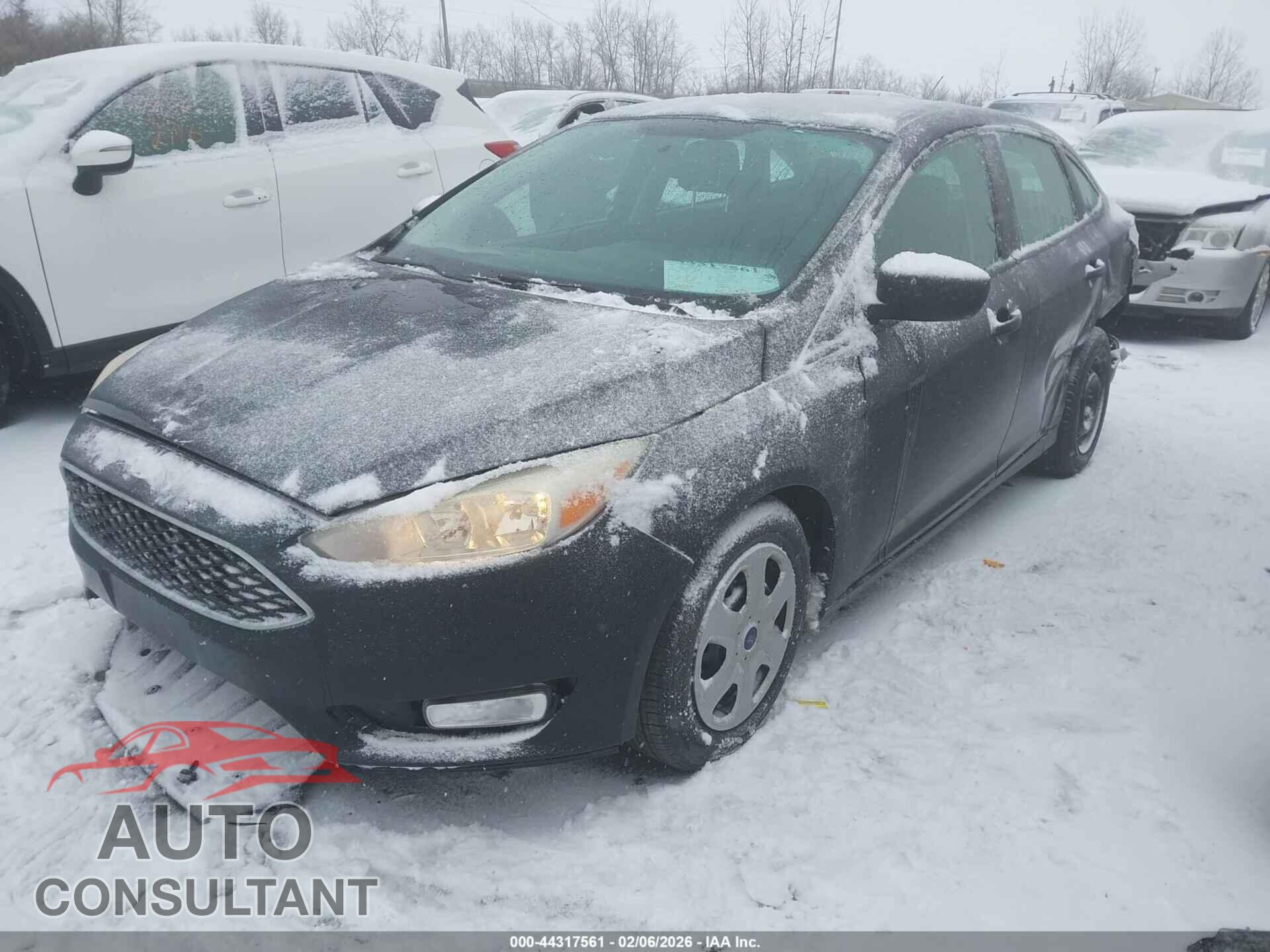 FORD FOCUS 2017 - 1FADP3E20HL332075