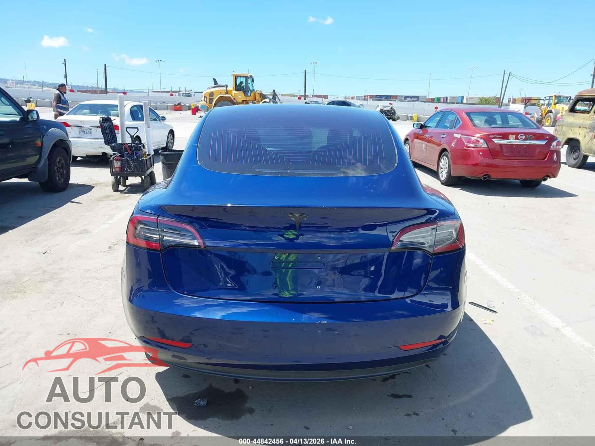 TESLA MODEL 3 2018 - 5YJ3E1EA8JF020344