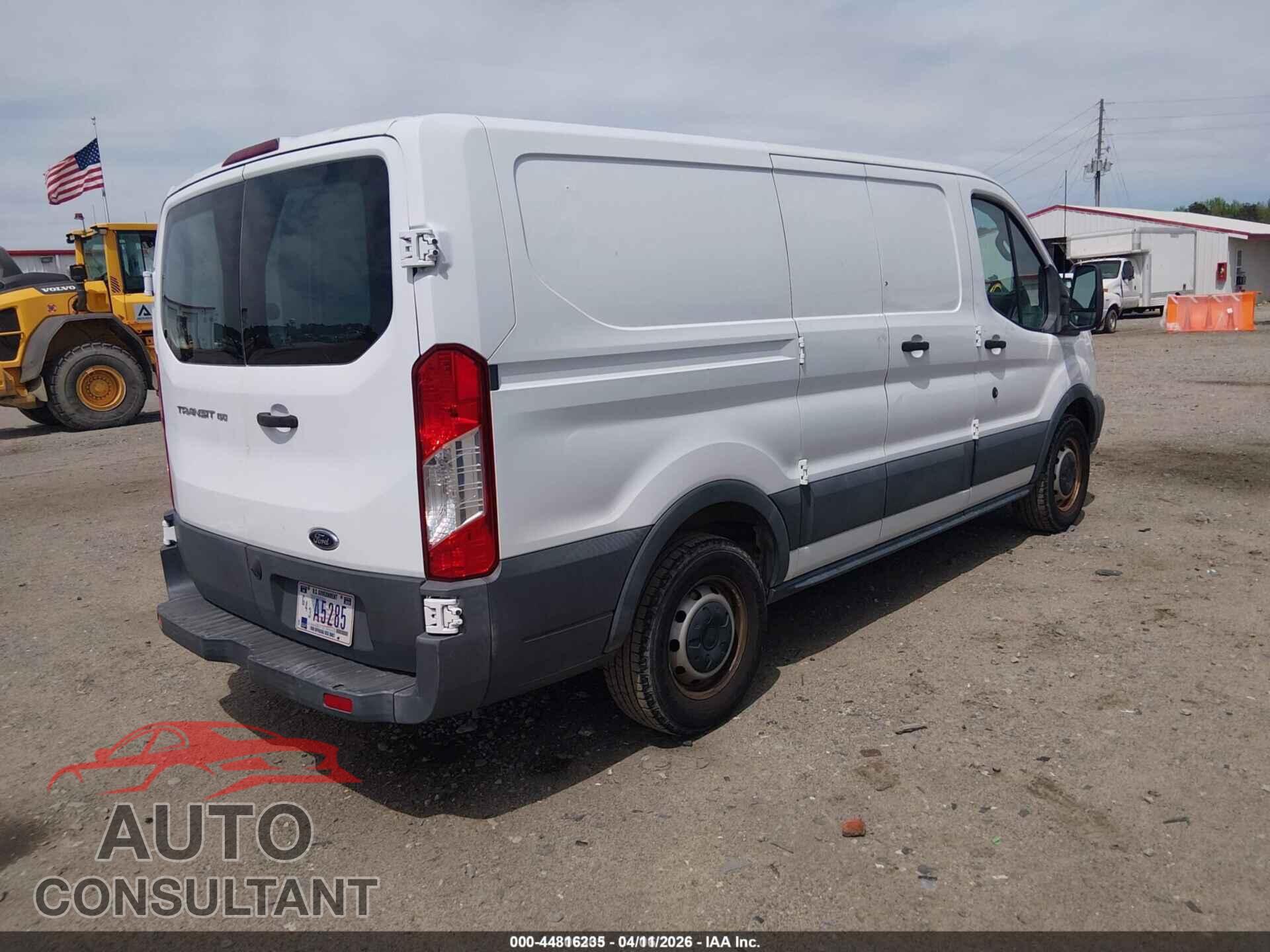FORD TRANSIT-150 2015 - 1FTNE1ZM2FKB10032