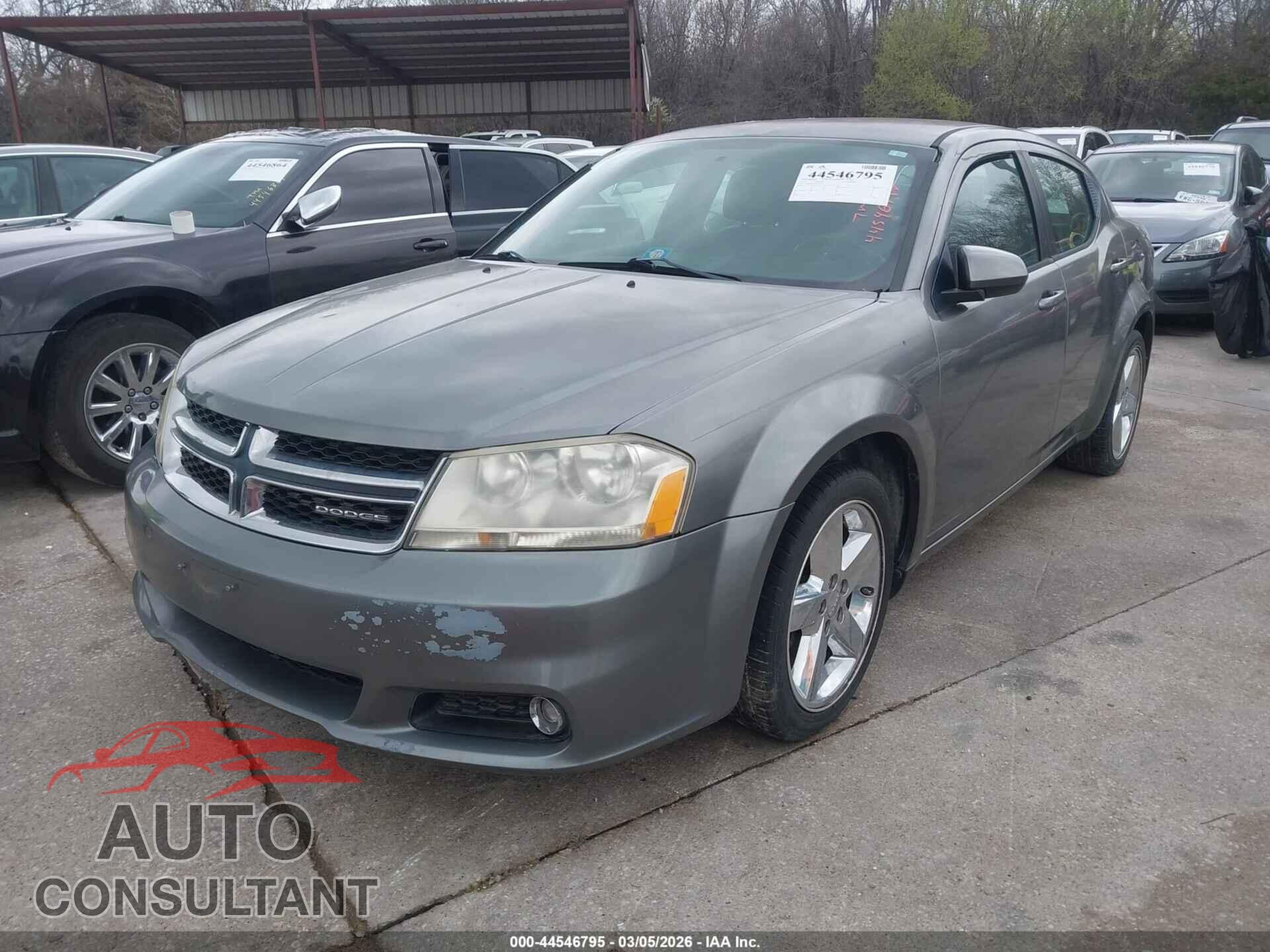 DODGE AVENGER 2011 - 1B3BD2FB5BN587305