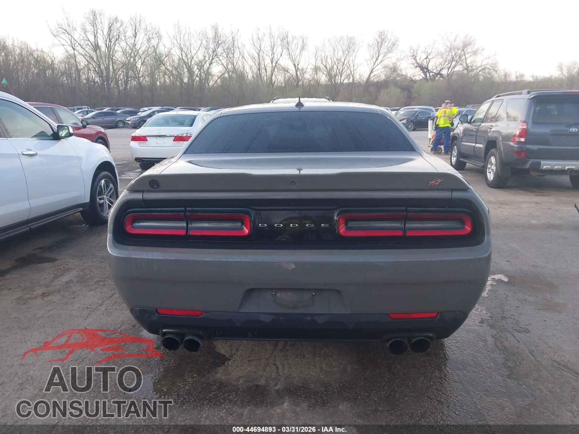 DODGE CHALLENGER 2018 - 2C3CDZGG4JH257107