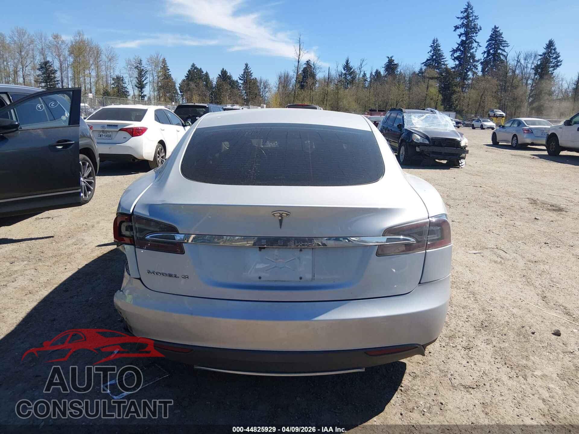 TESLA MODEL S 2013 - 5YJSA1AC2DFP10738