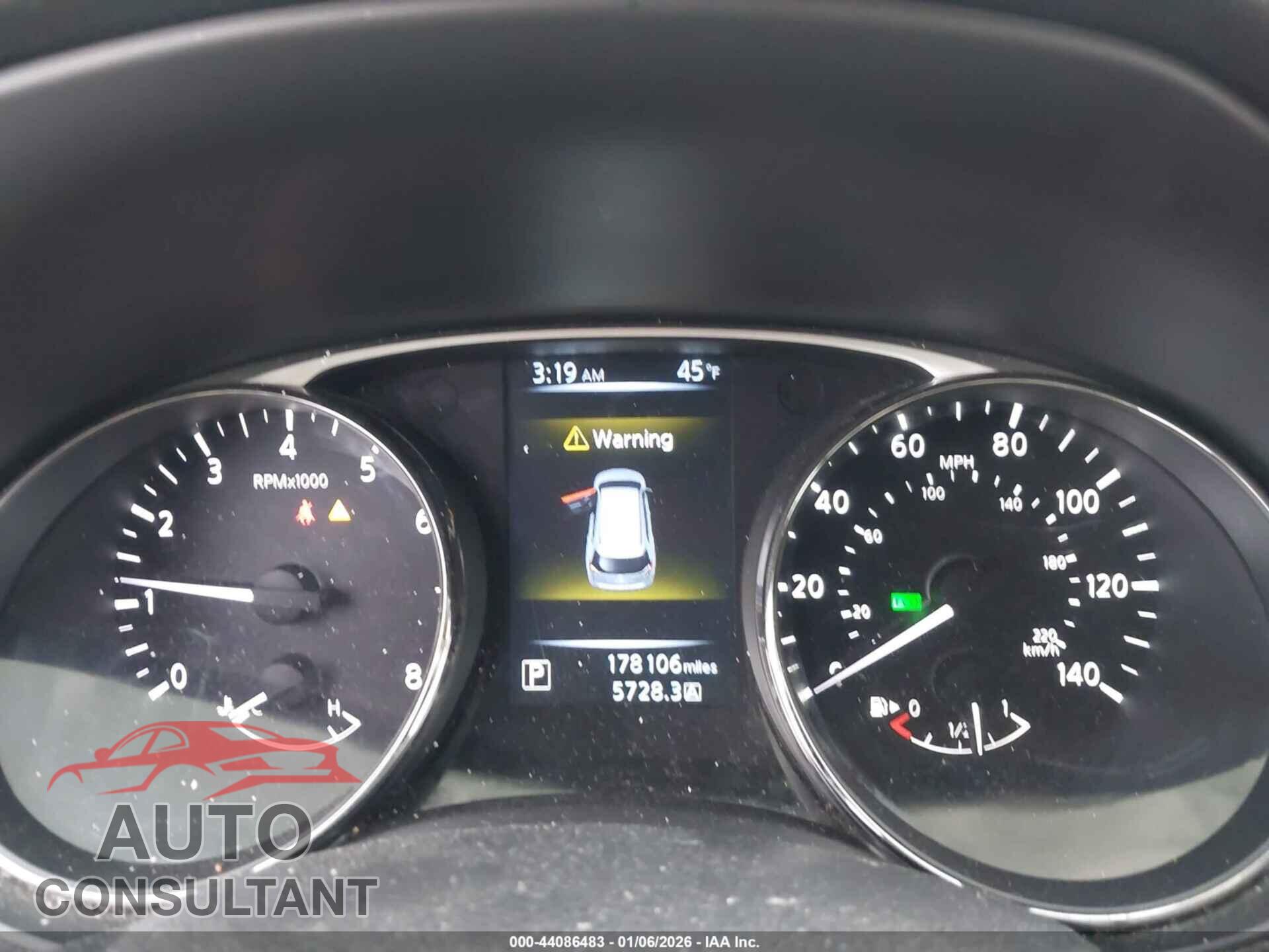 NISSAN ROGUE 2015 - KNMAT2MV2FP503767