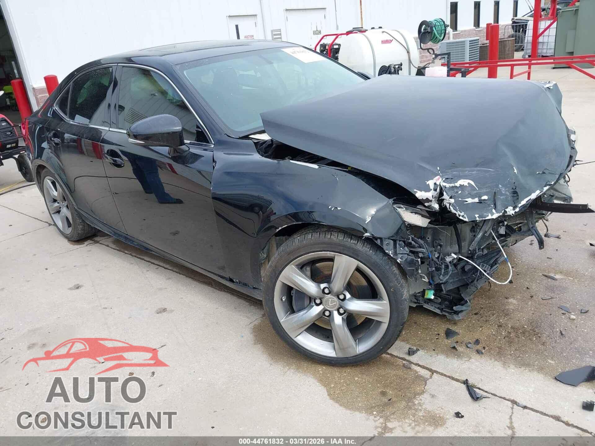 LEXUS IS 350 2014 - JTHBE1D23E5008551